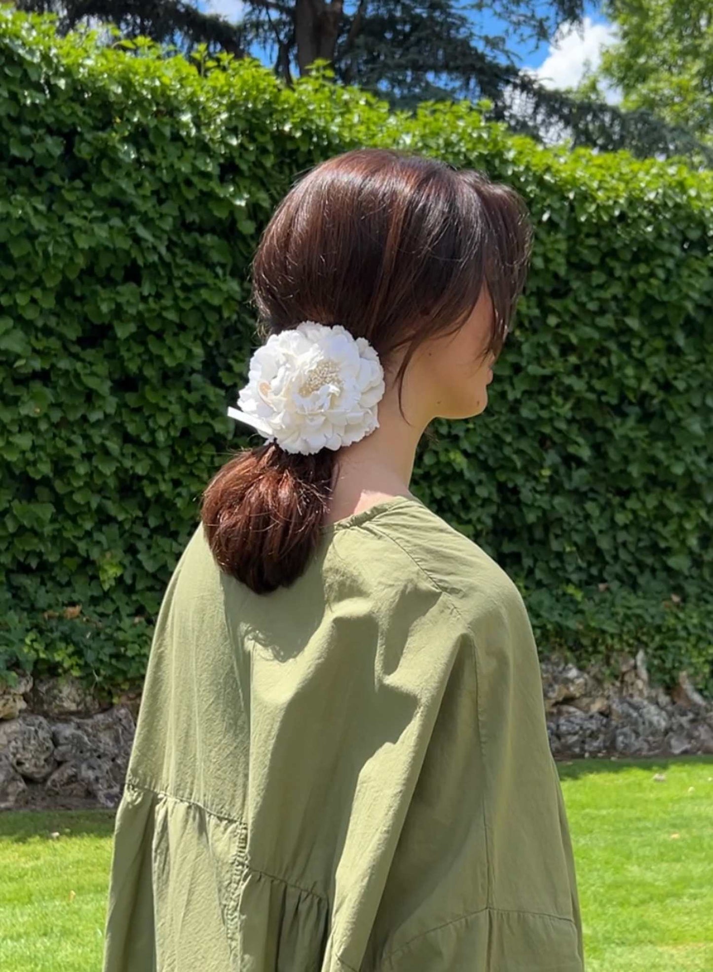 Pinza flor pelo (varios colores)