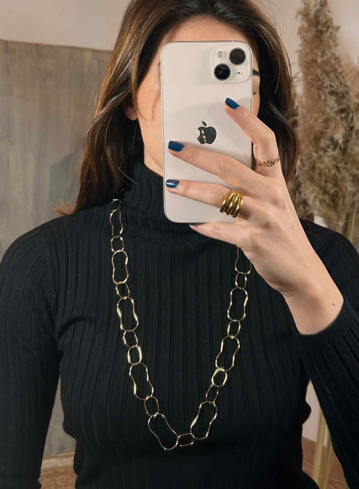 Irregular rings necklace