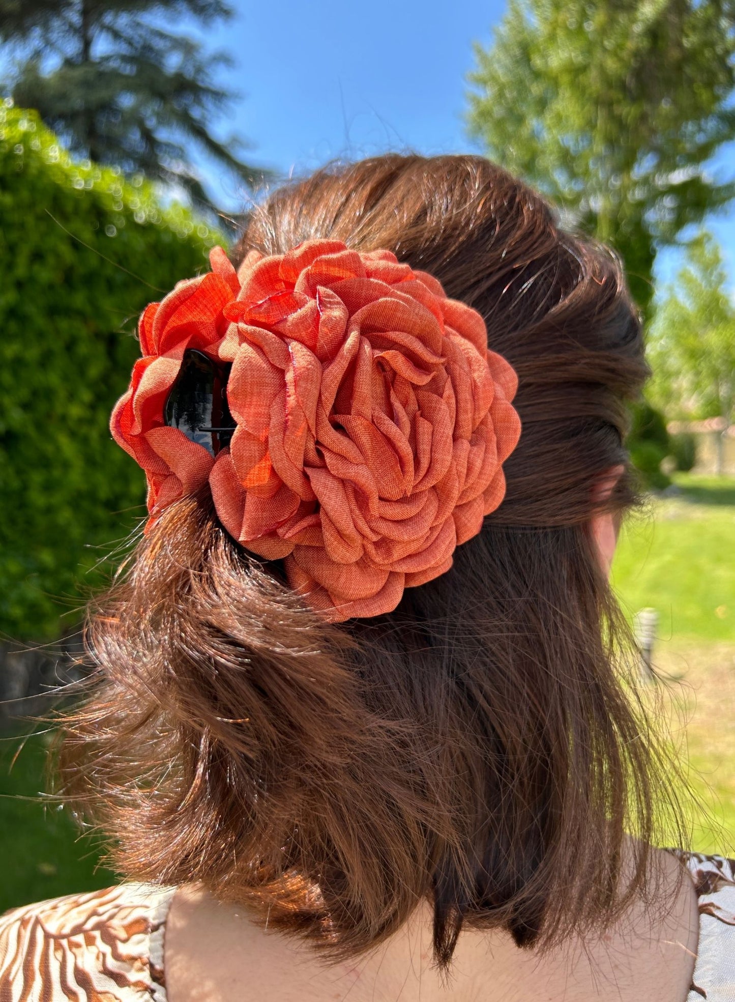 Flower hair clip (various colors)