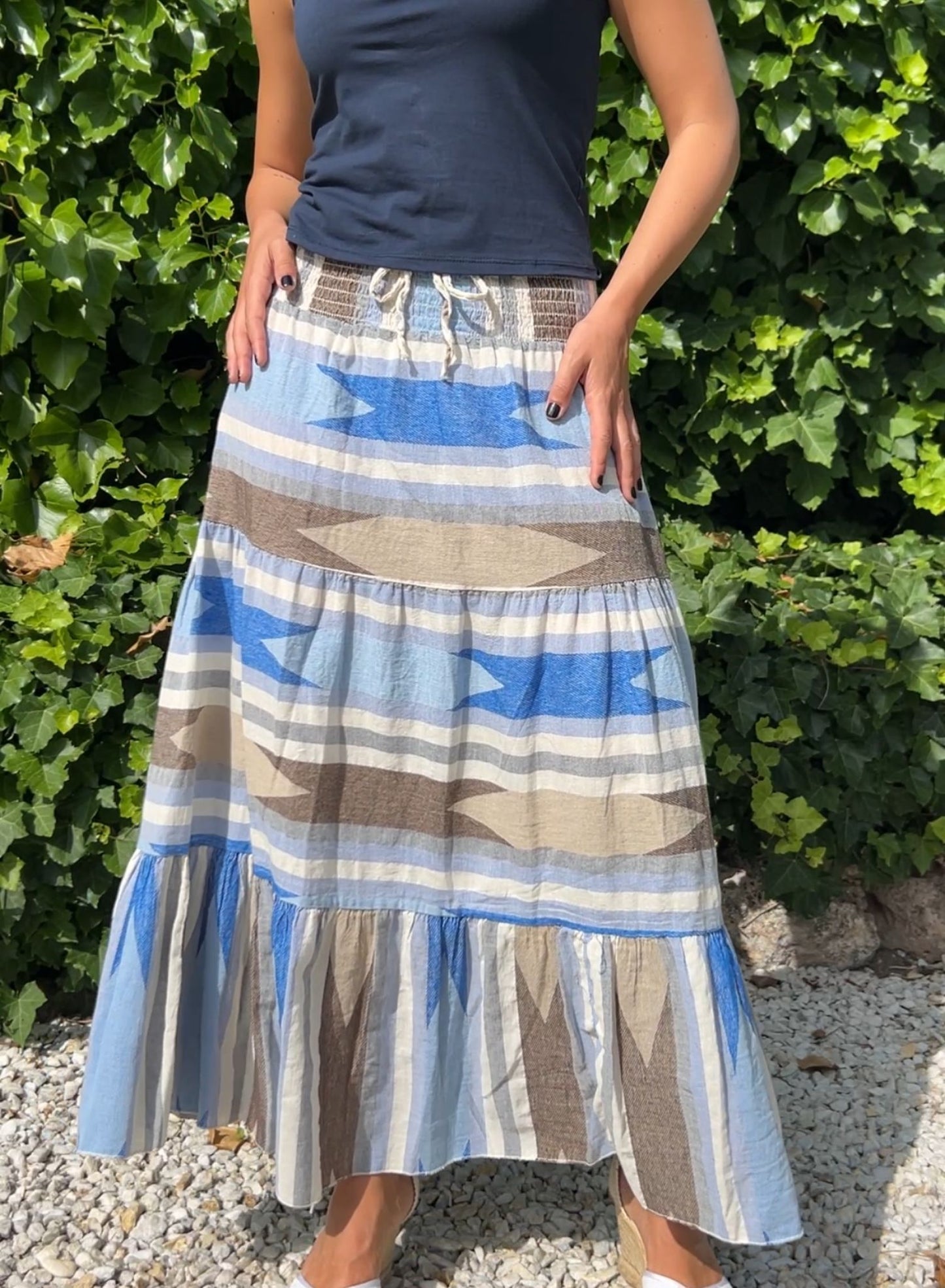 Falda étnica azul