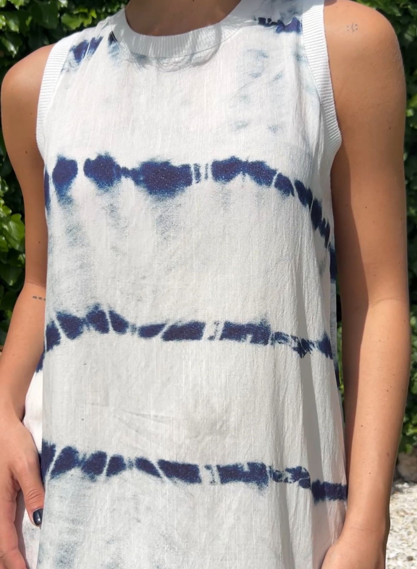 Vestido azul y blanco