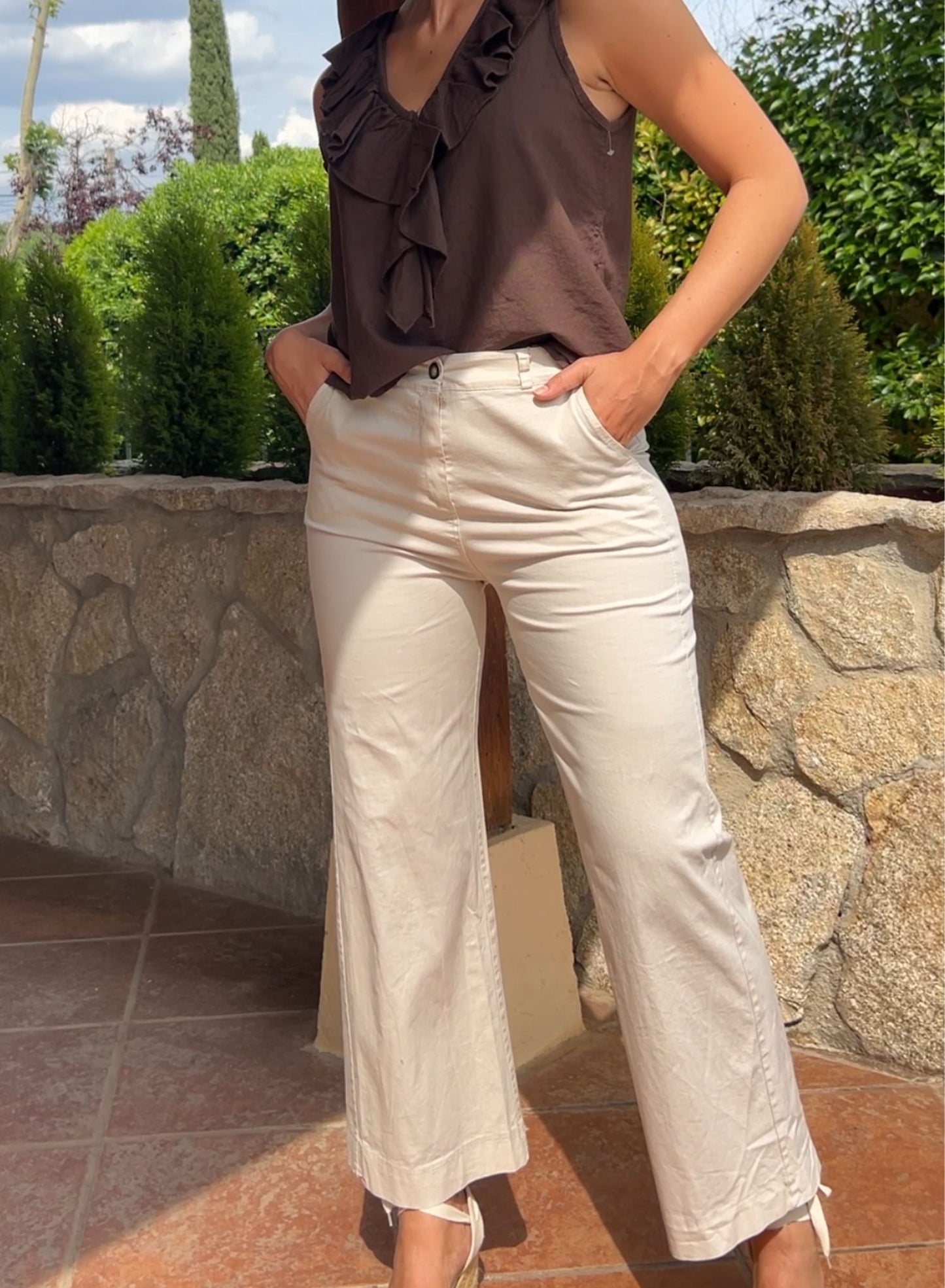 Pantalón elástico beige