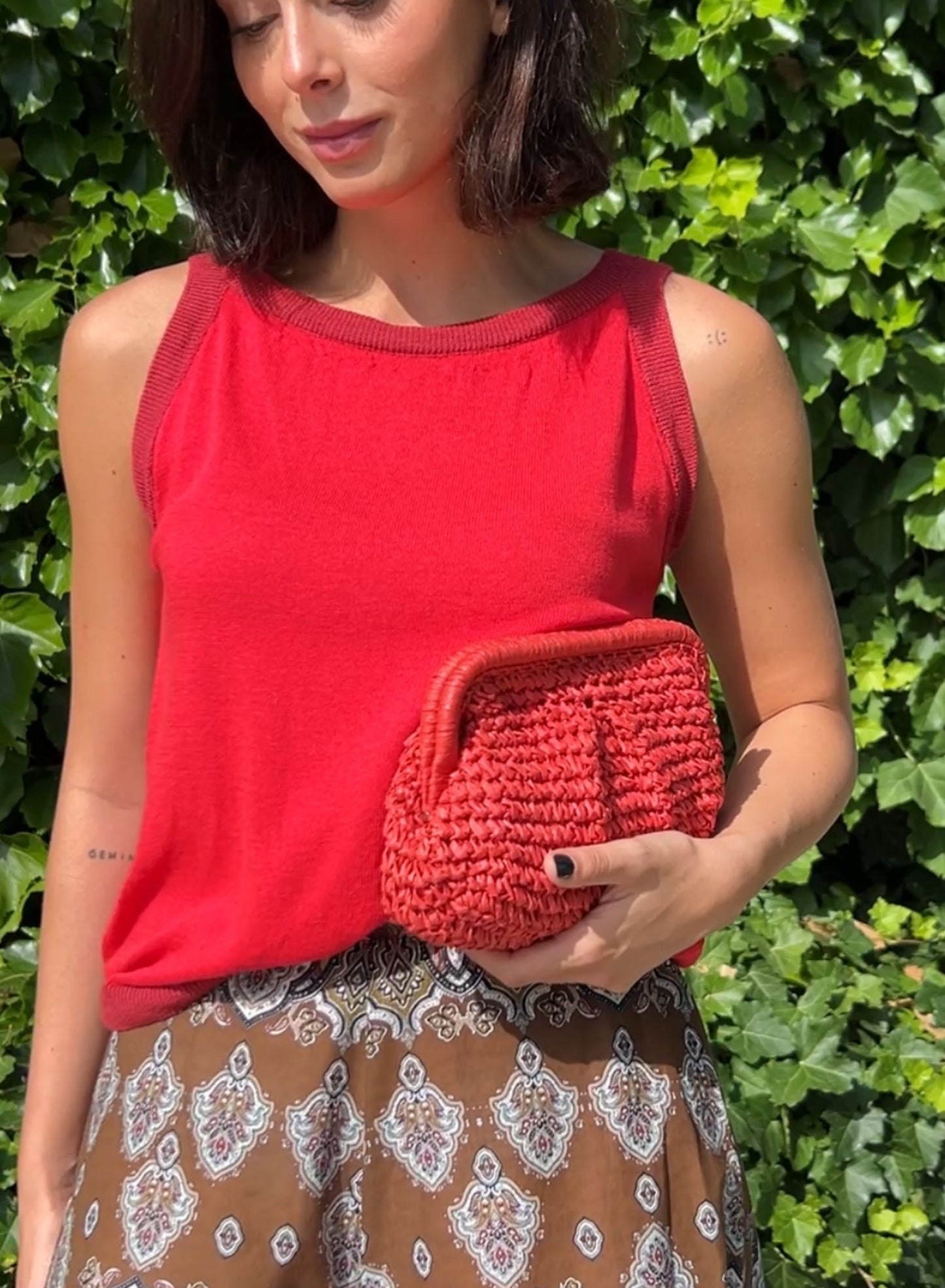 Clutch rafia rojo
