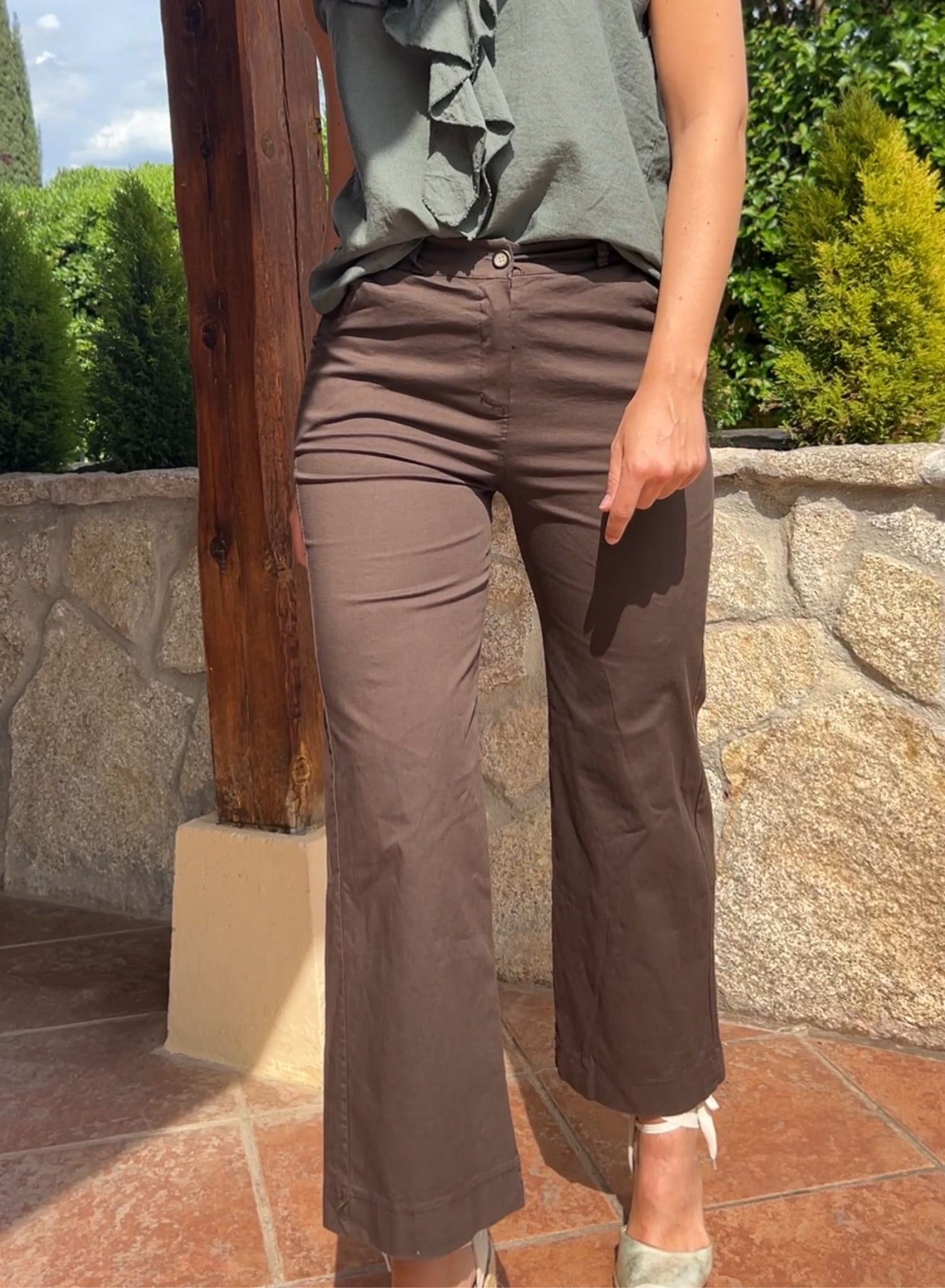 Pantalón elástico choco