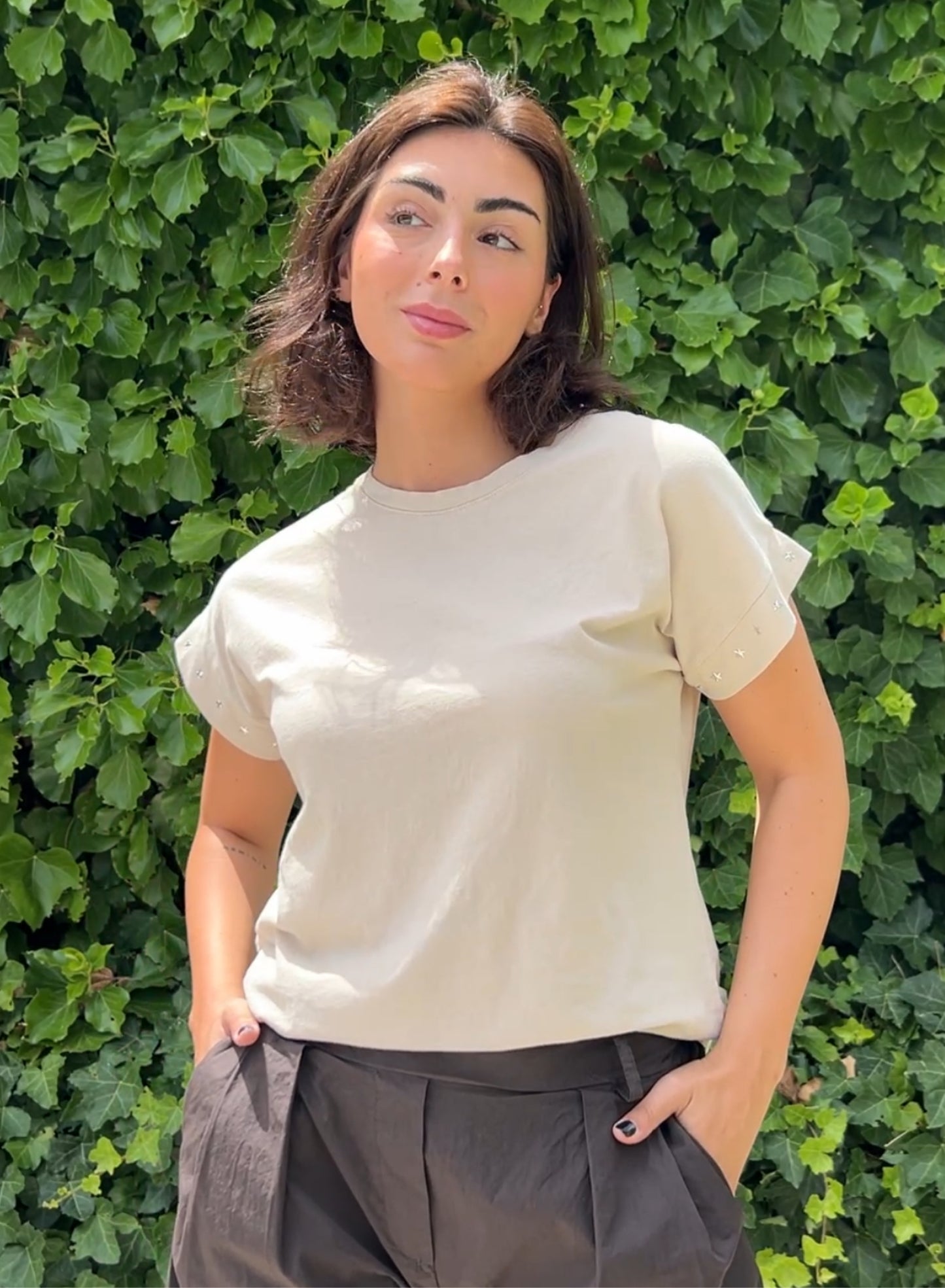 Camiseta estrellas beige