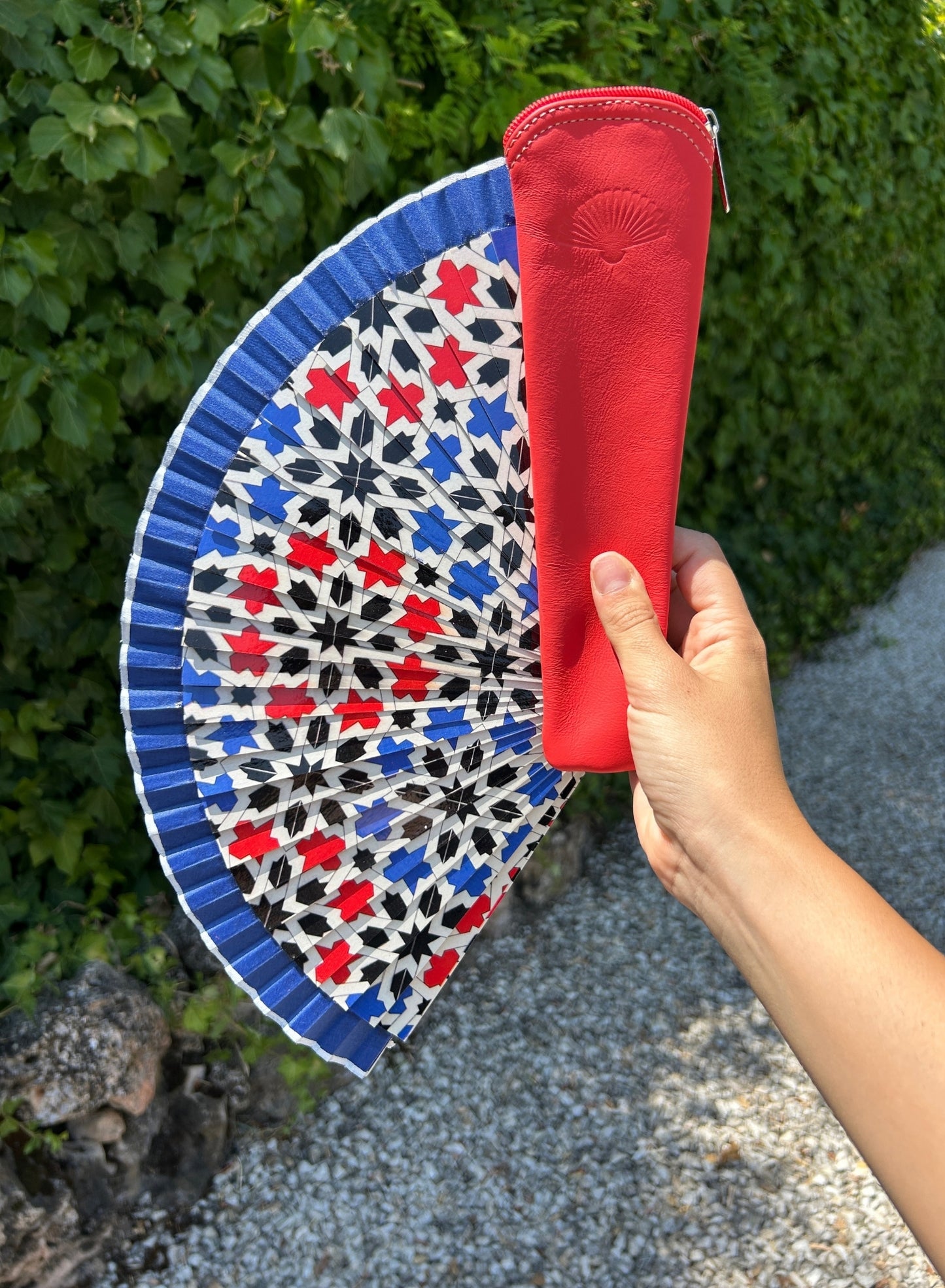 Abanico (disponible en varios colores)
