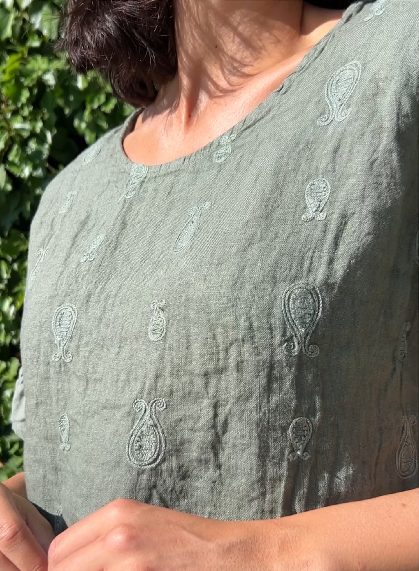 Camiseta lino verde