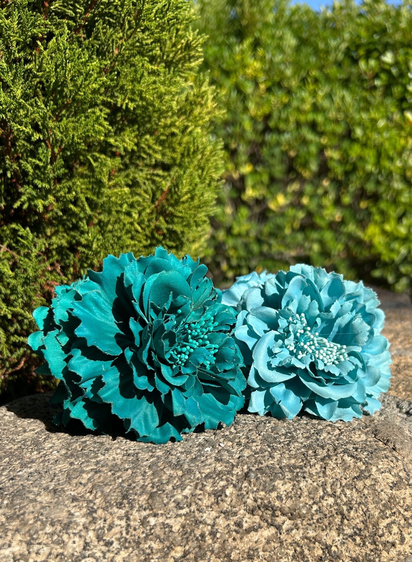 Pinza flor pelo (varios colores)