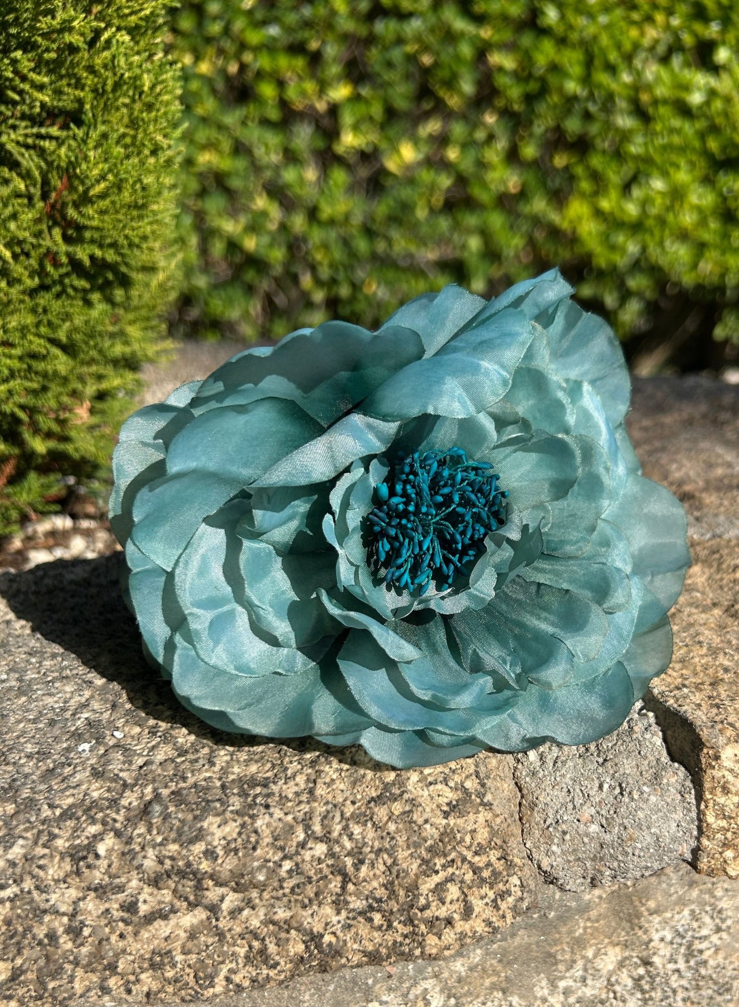 Pinza con flor (varios colores)
