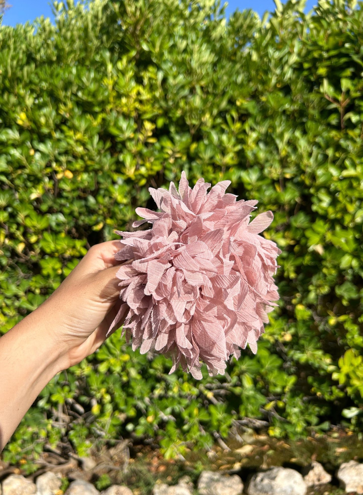 Pinza flor pelo (varios colores)