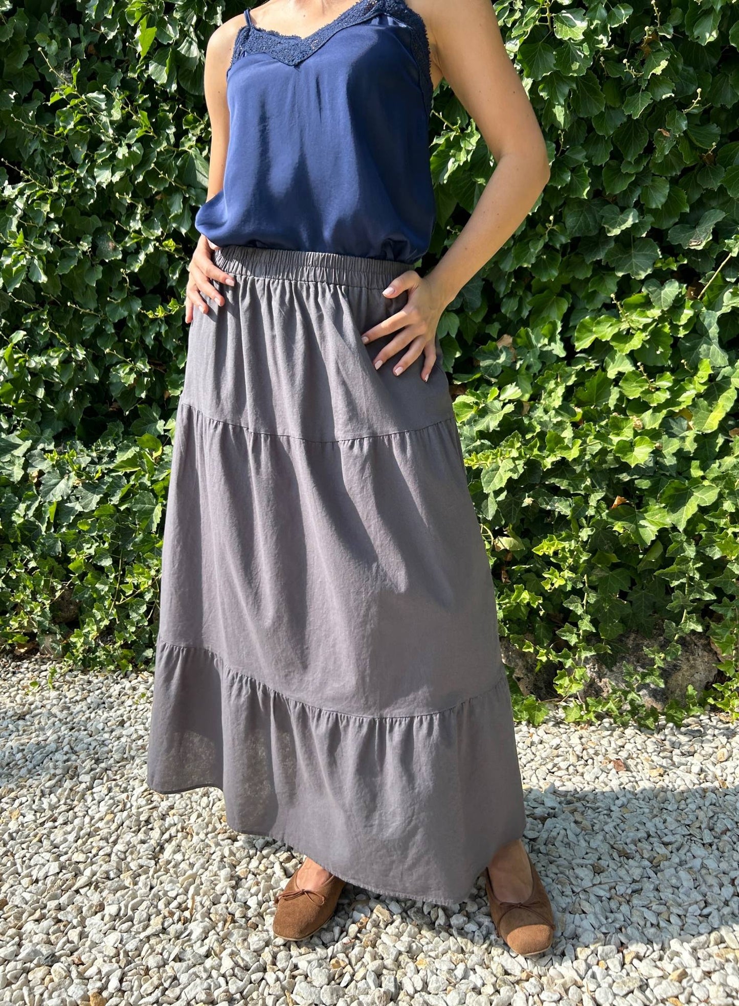 Falda larga gris