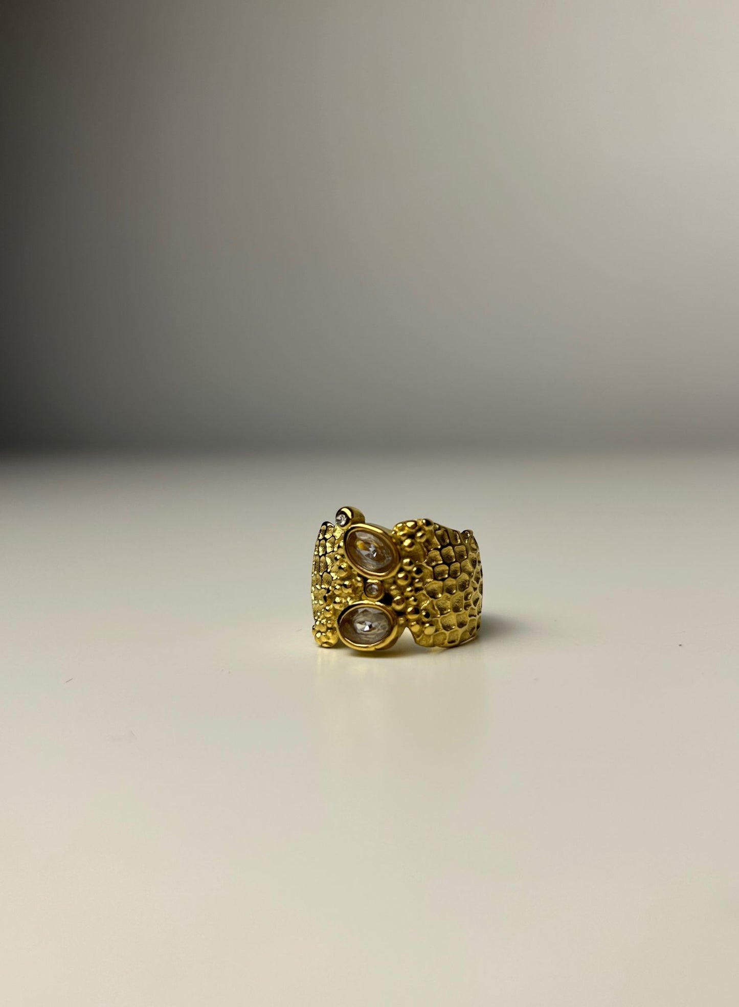 Chimera Ring
