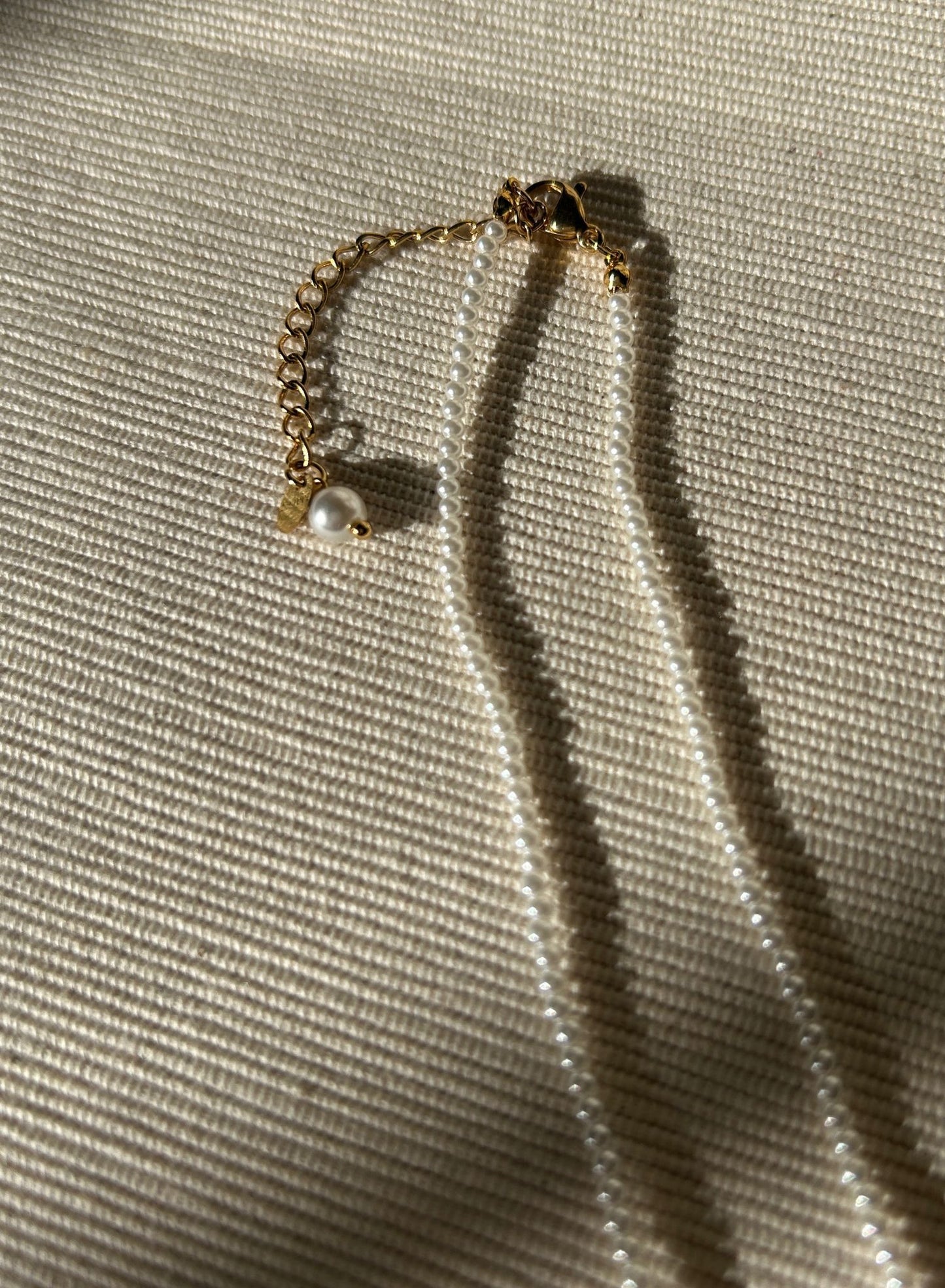 Lola stone necklace