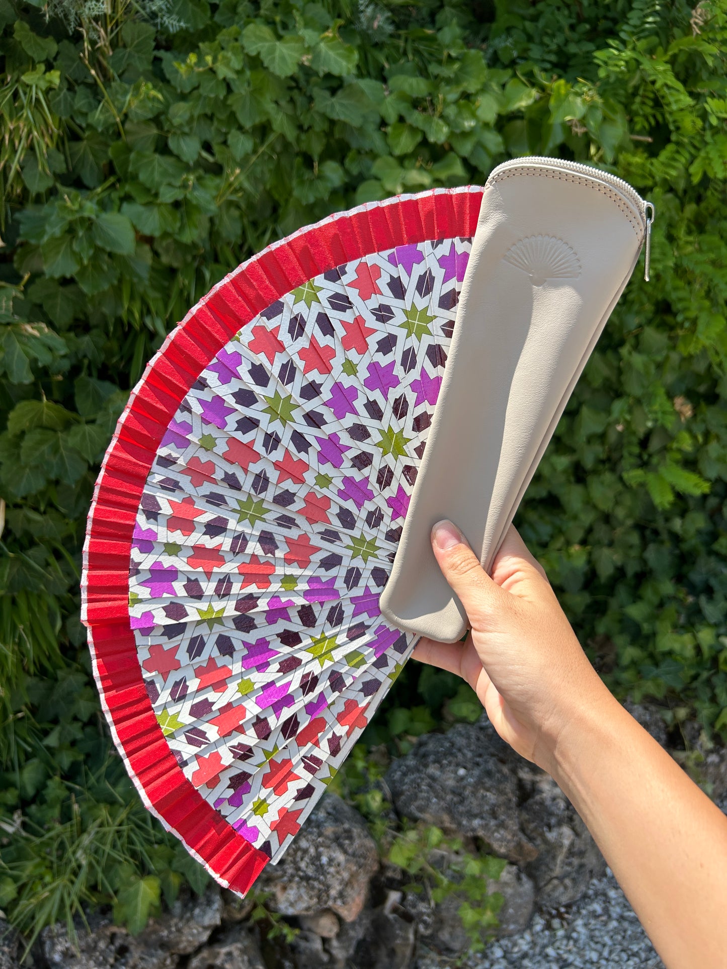 Abanico (disponible en varios colores)
