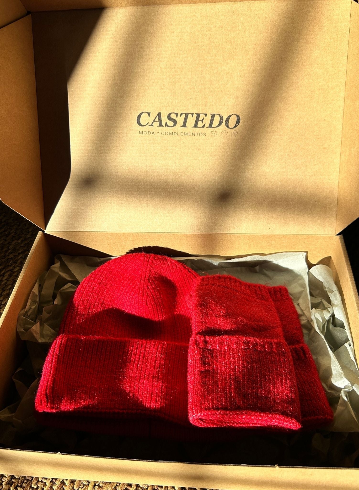 Gorro + mitones rojo