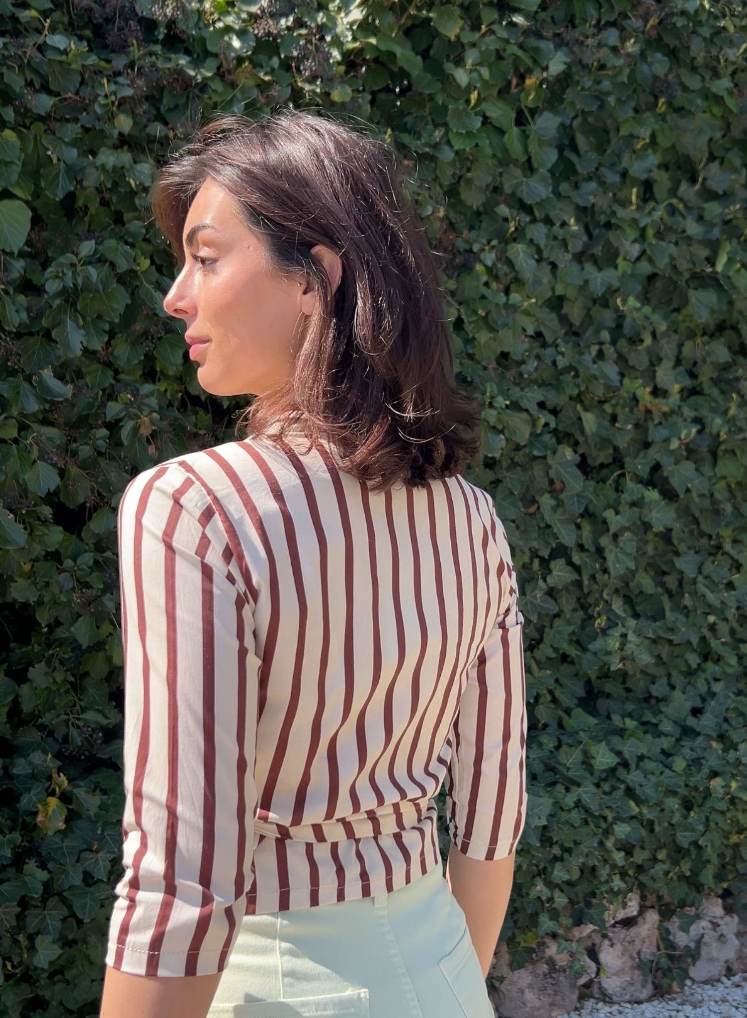 Camisa cruzada marrón