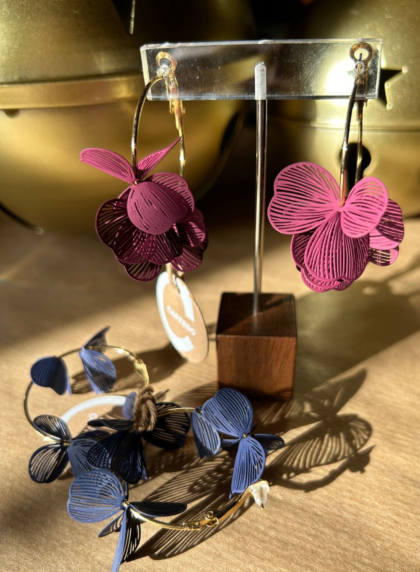 Small petal earring