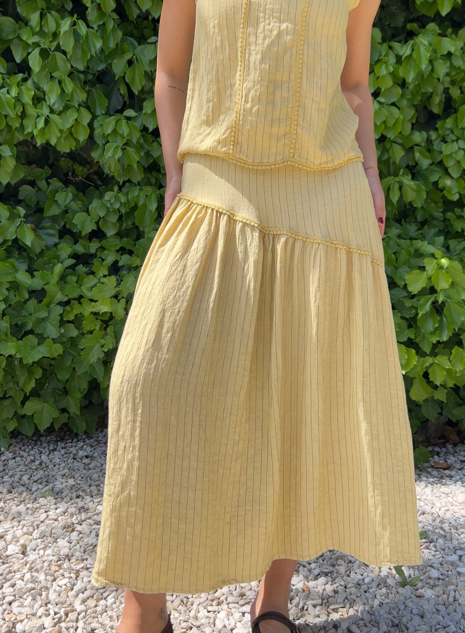 Falda maravita amarillo