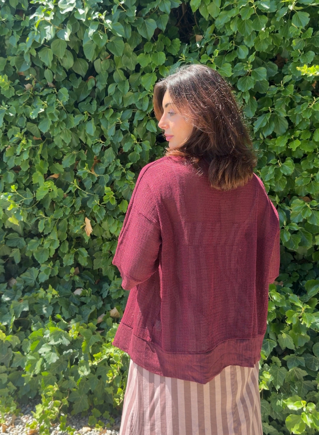 Chaqueta calada granate