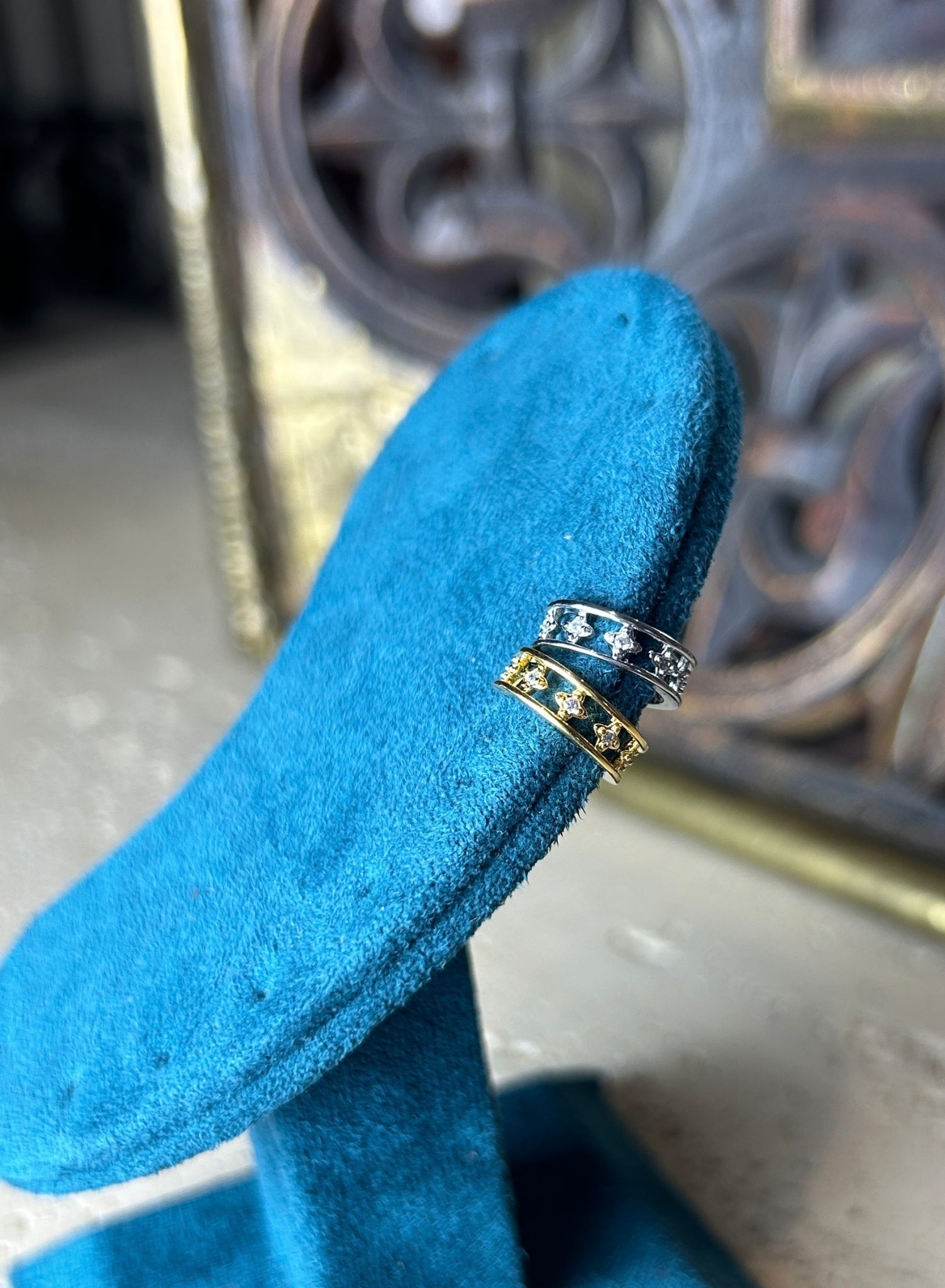 Earcuff circonitas blancas