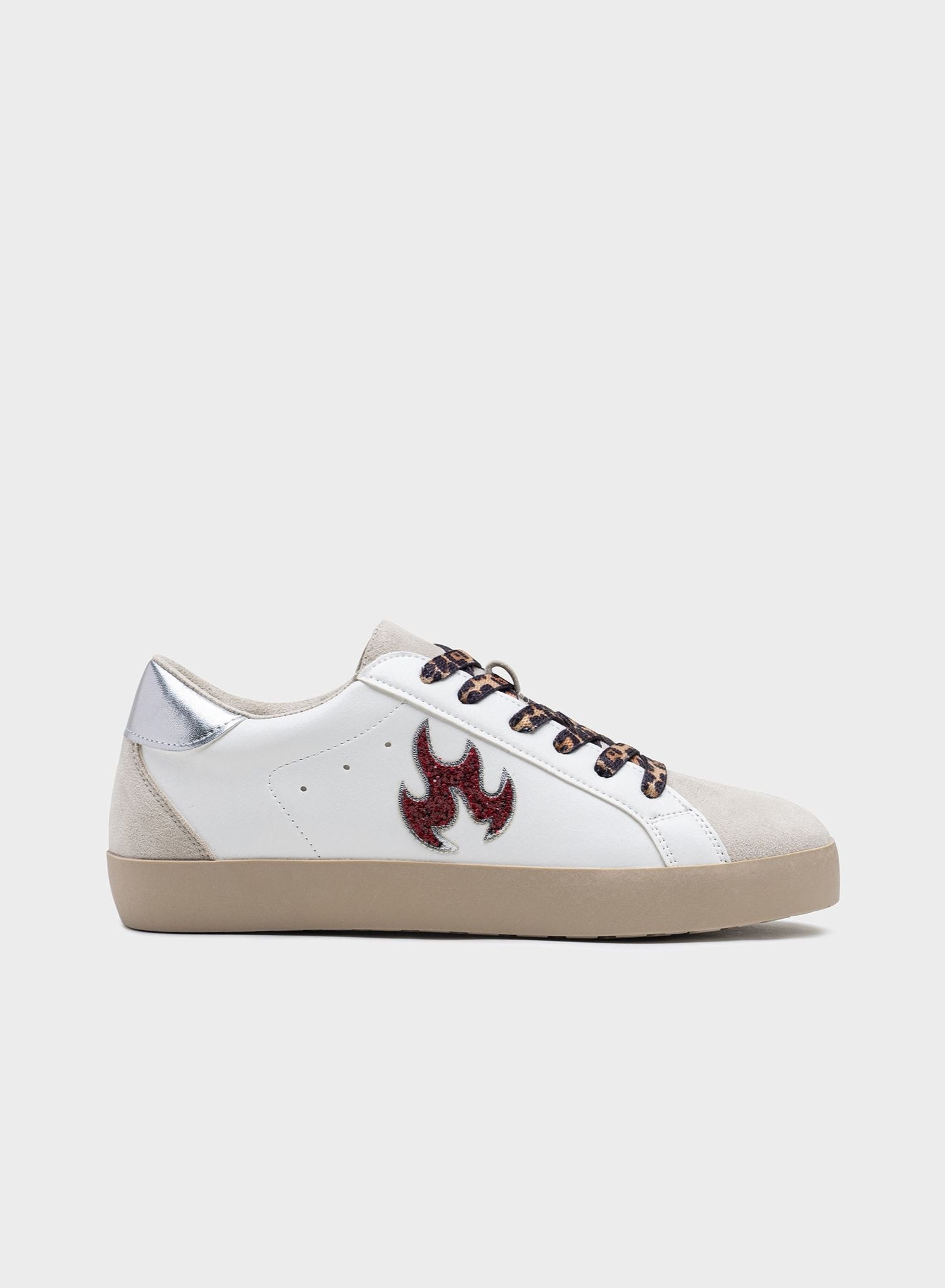 Zapatilla fuego