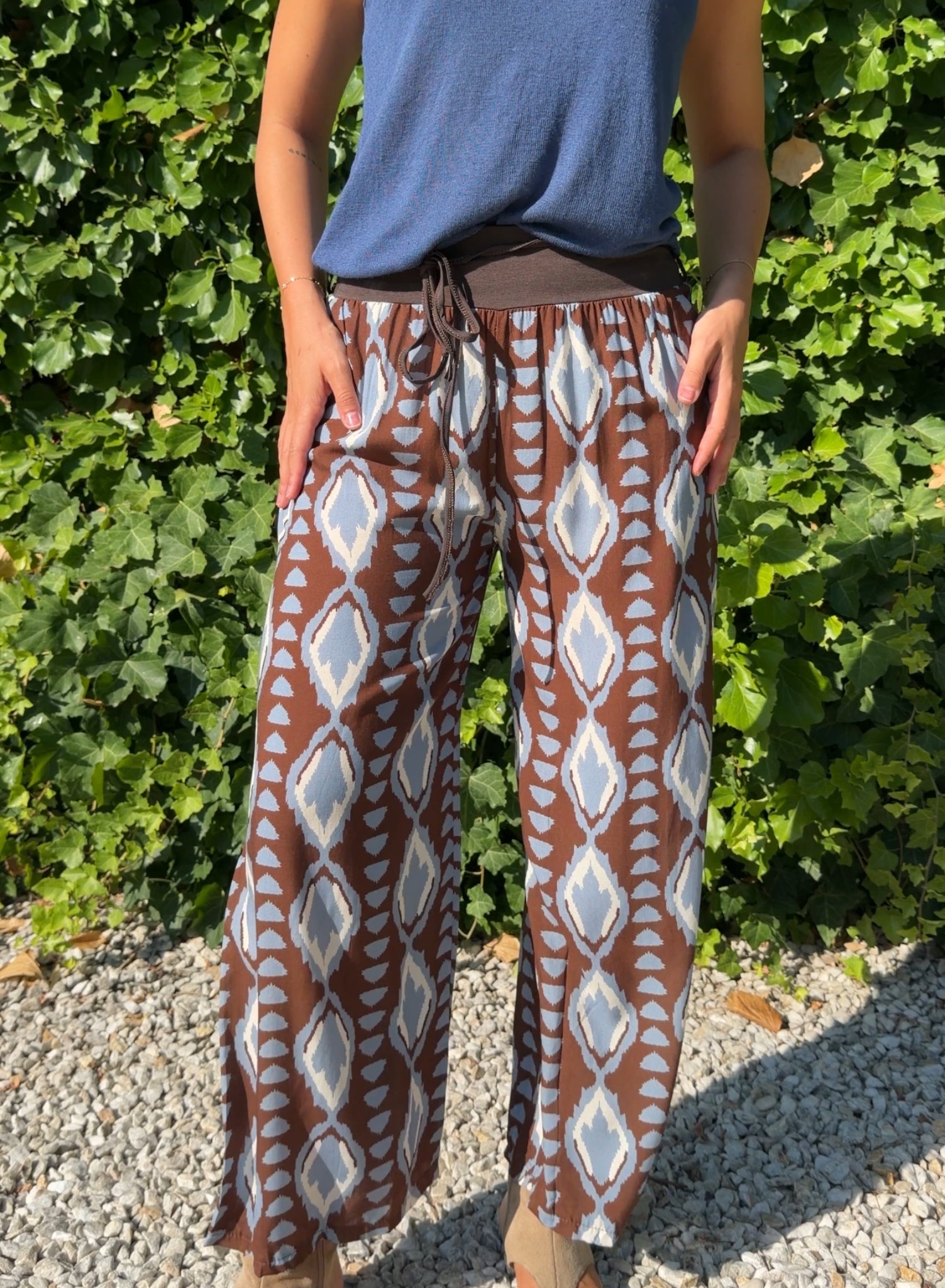 Pantalón fluido choco