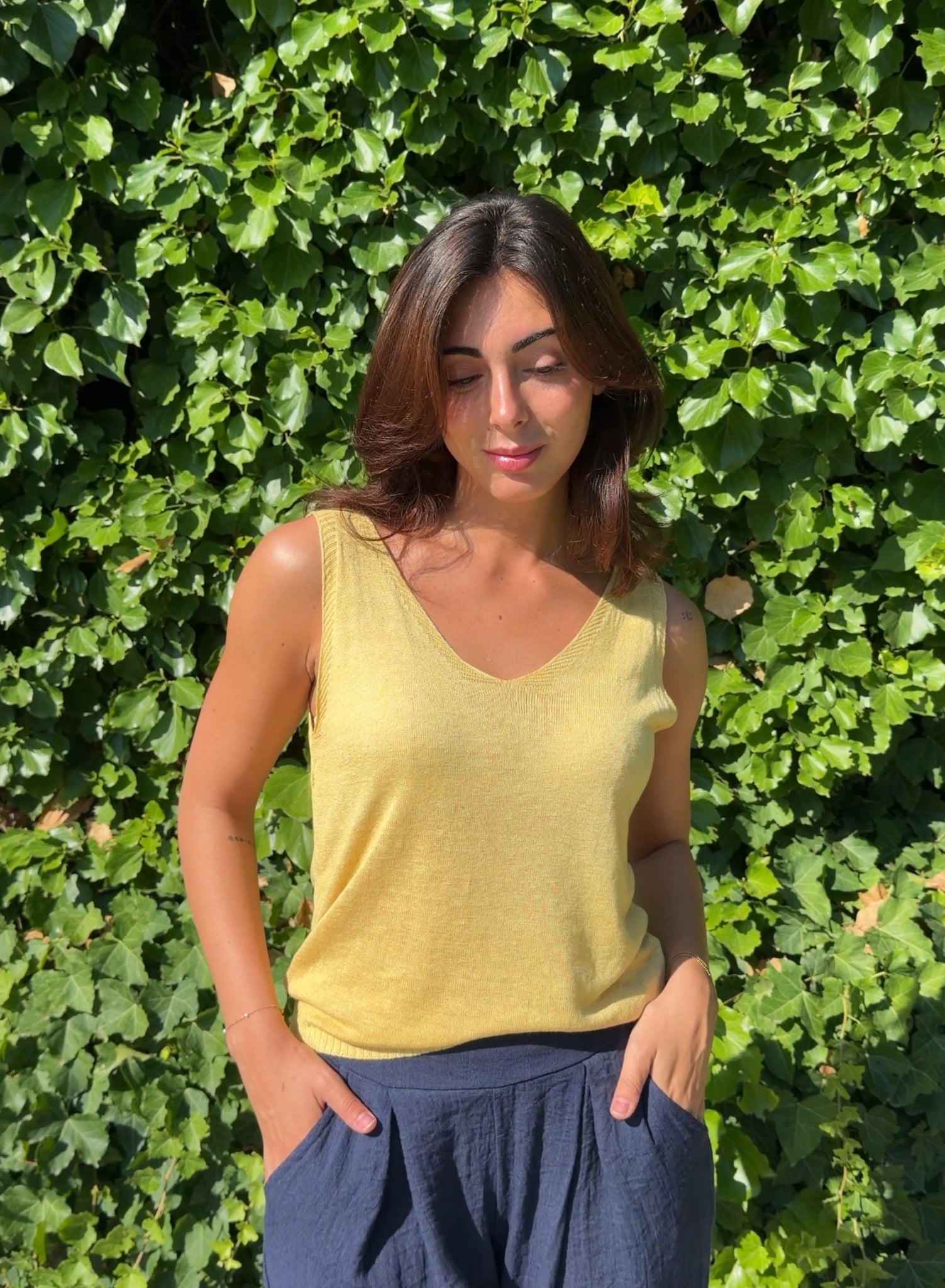Top lino amarillo