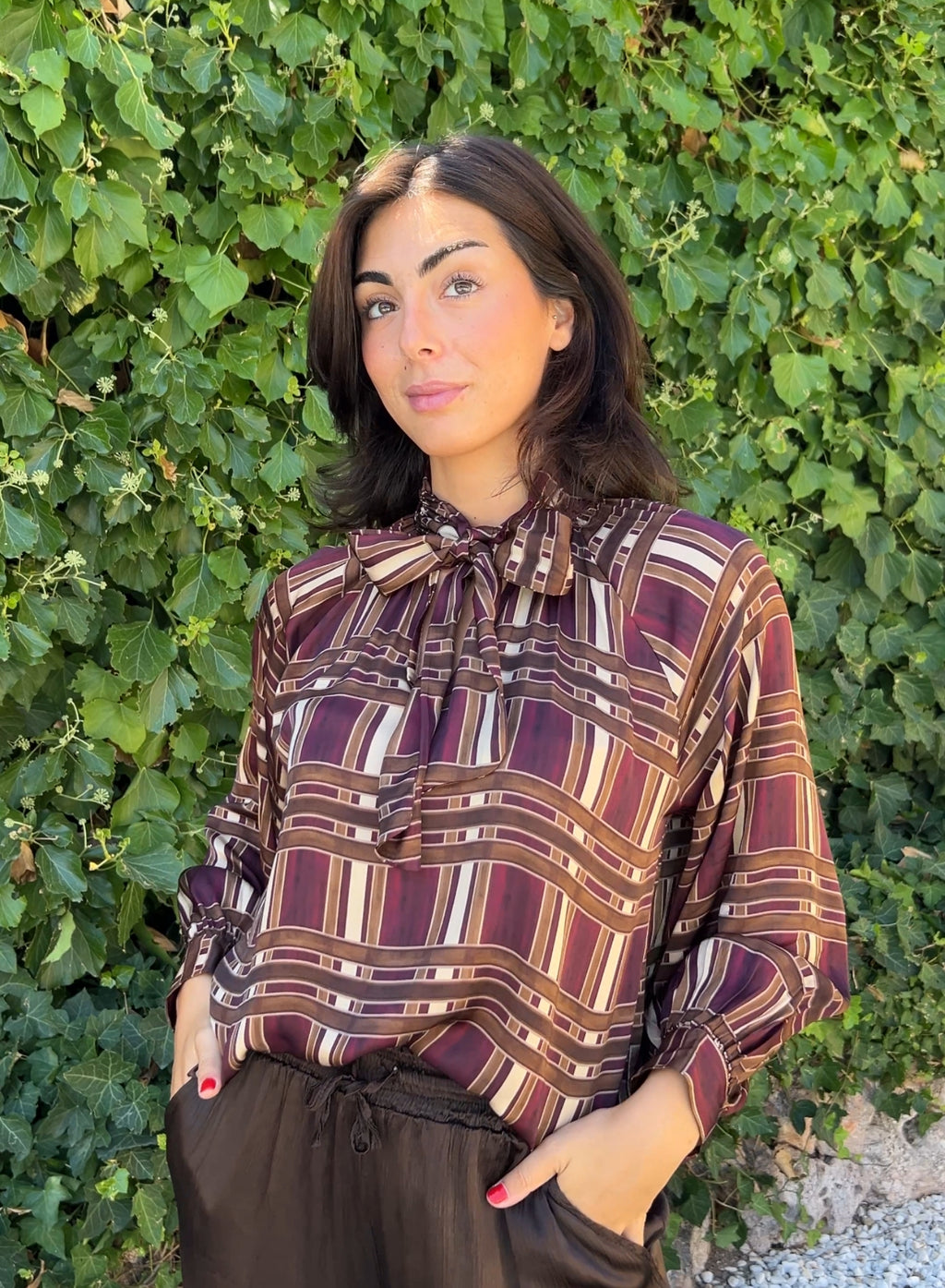 Blusa raso burdeos
