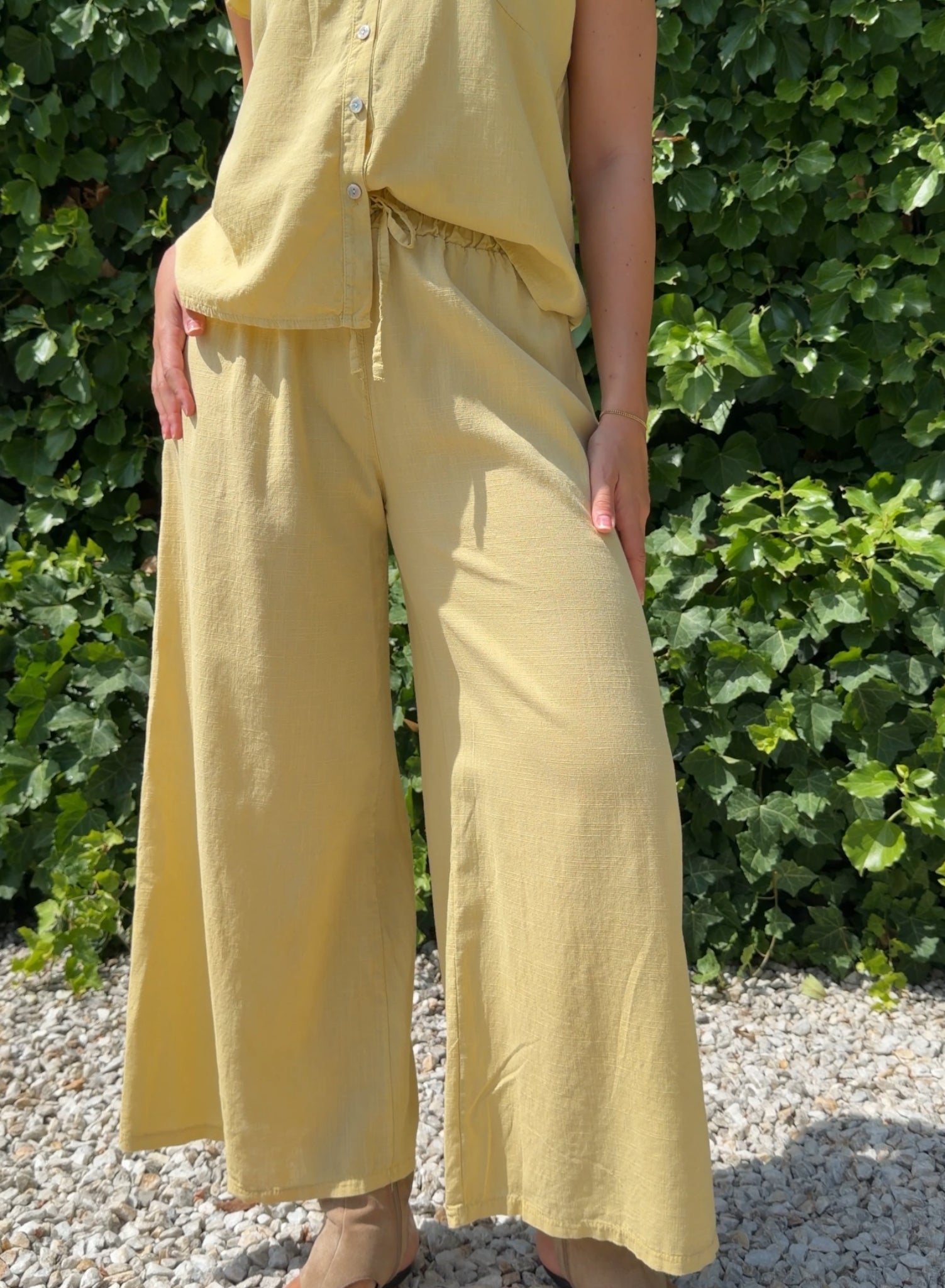 Pantalón cloti amarillo