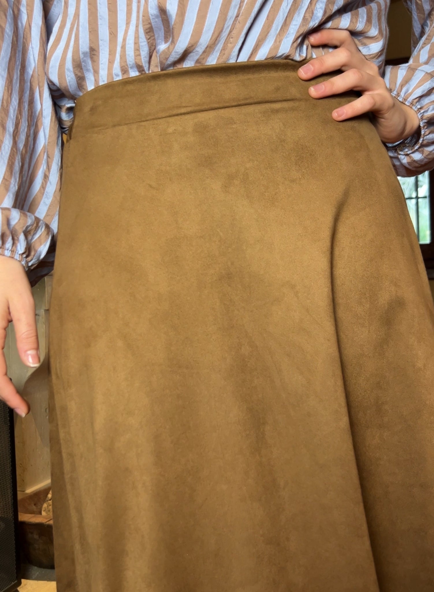 Falda antelina camel