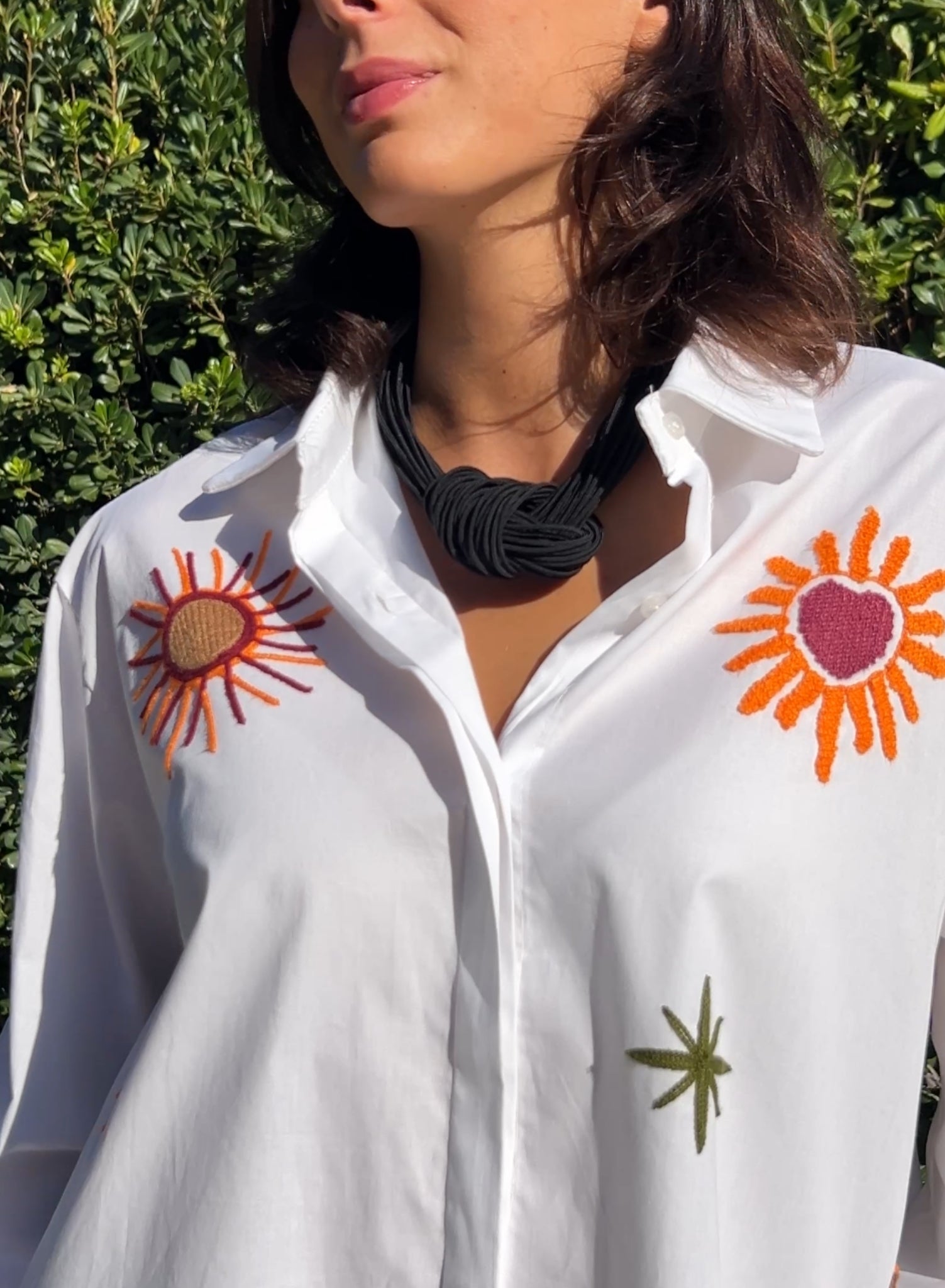 Collar nudo negro