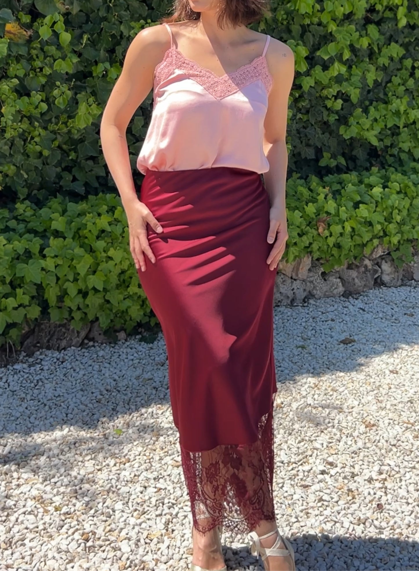Satin lace skirt 