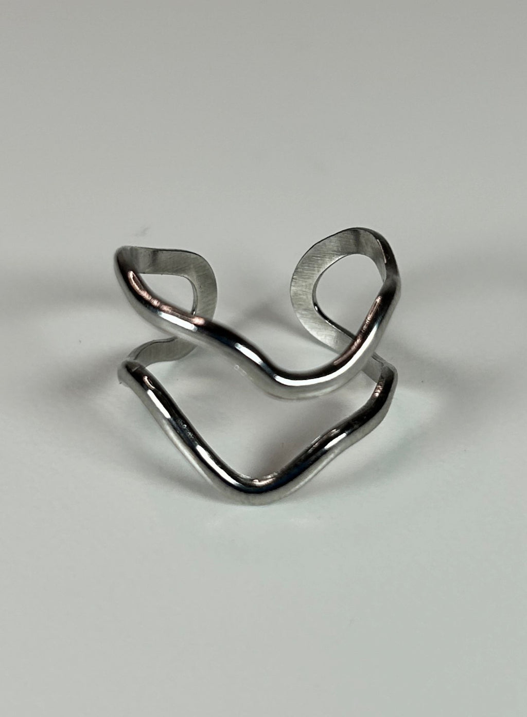 Anillo onda plateado
