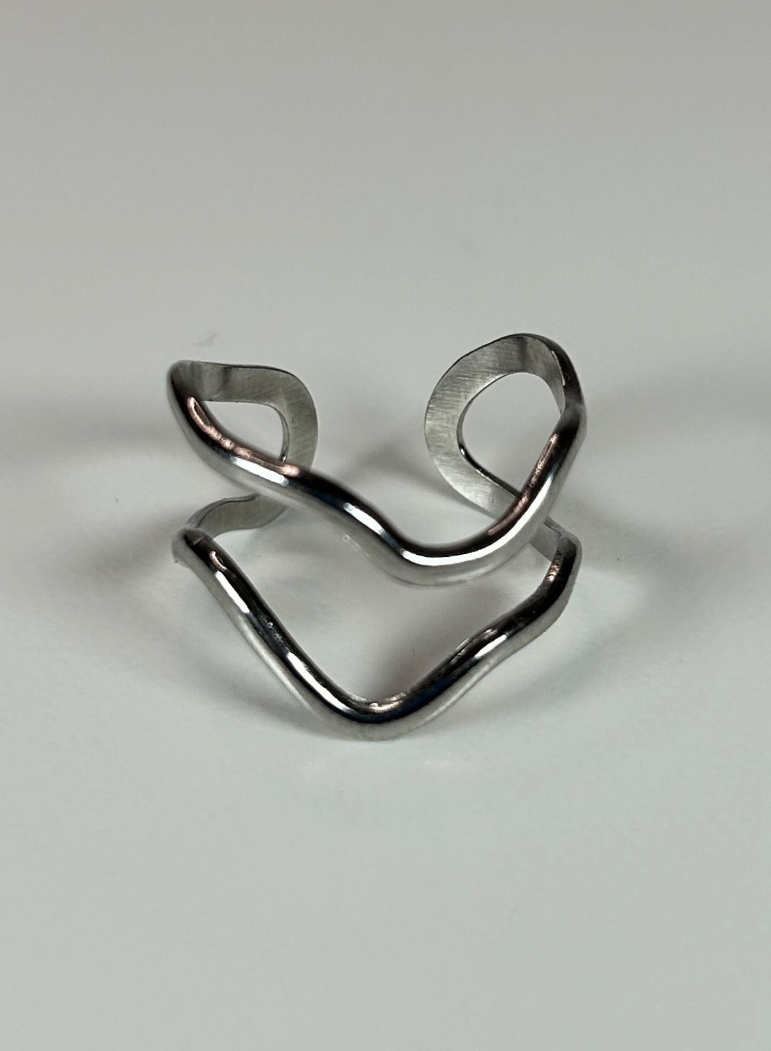 Anillo onda plateado