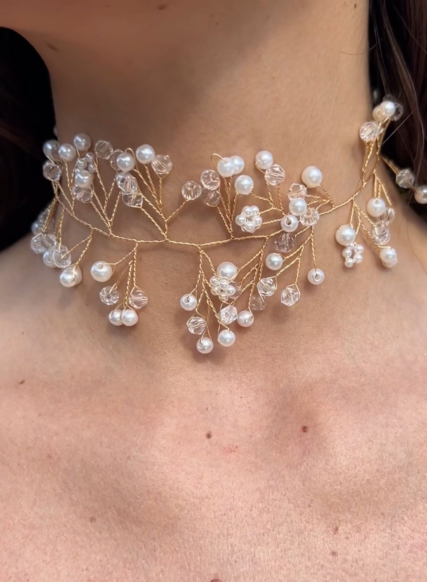 Collar piedras blanco