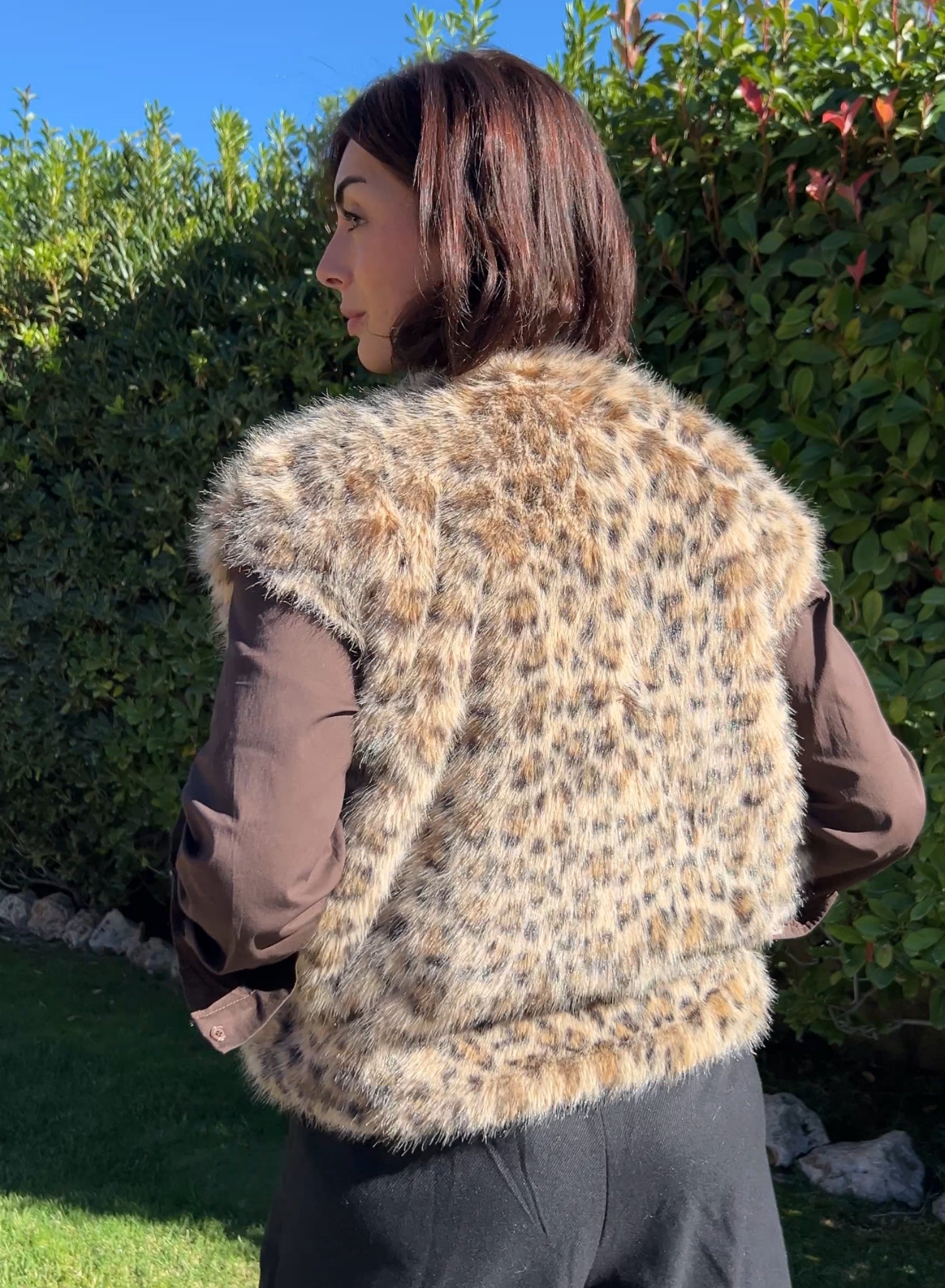 Chaleco over pelo camel