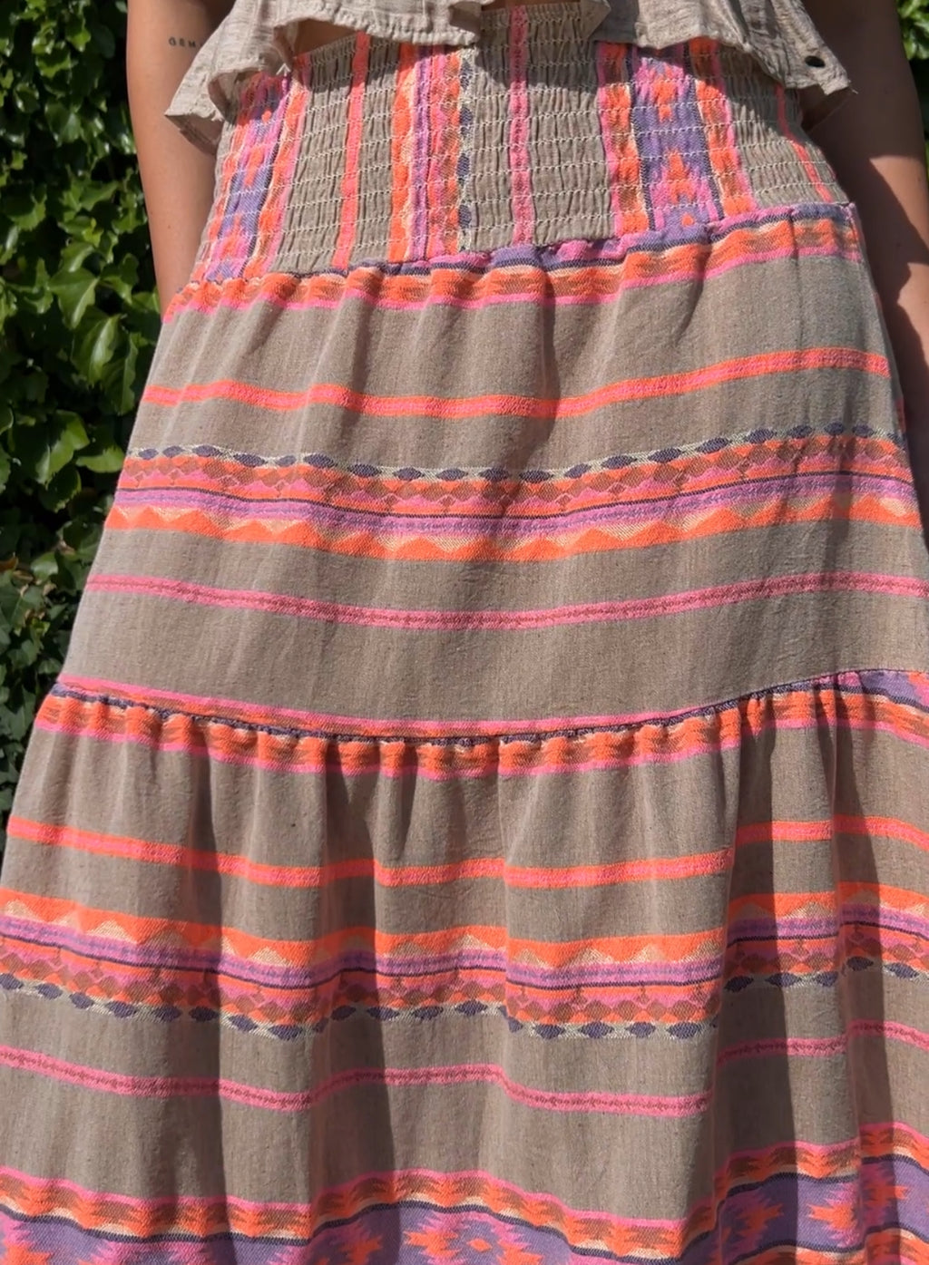 Falda étnica beige
