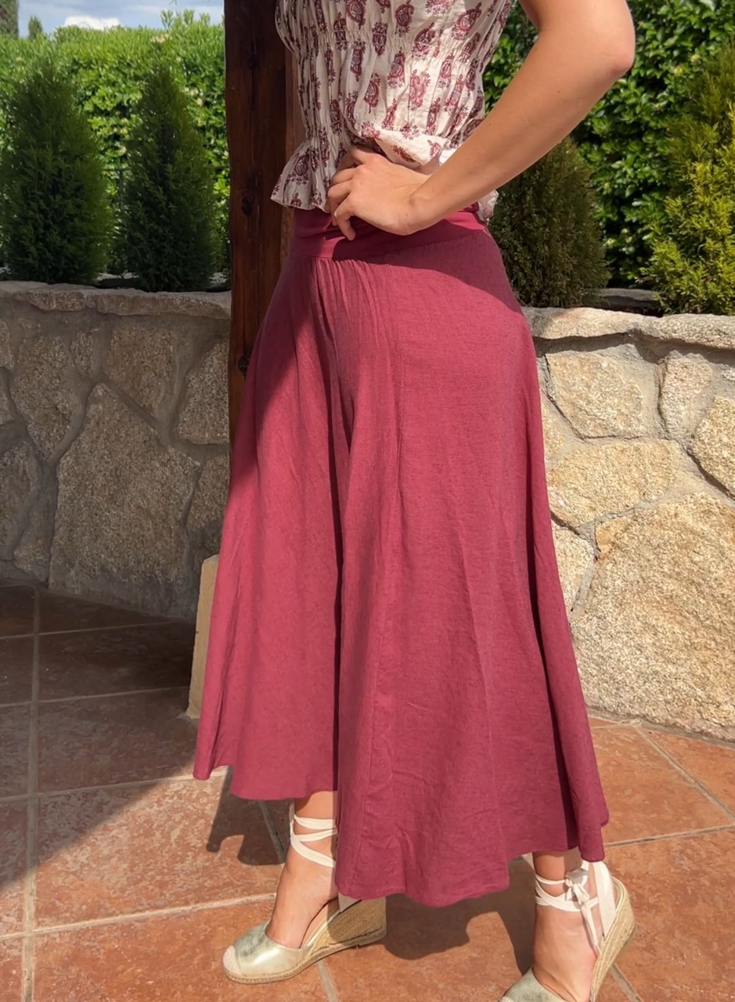 Falda cinturilla granate