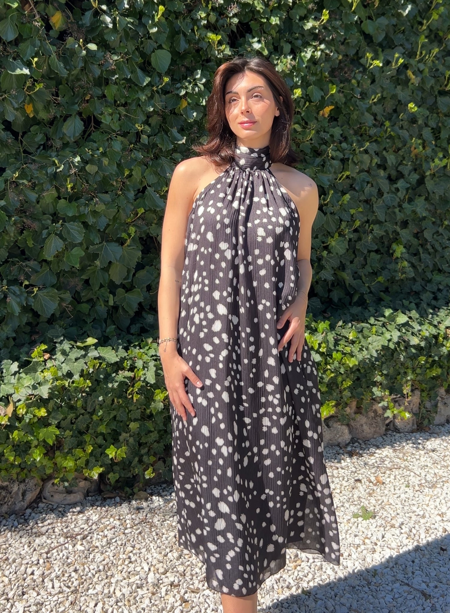 Vestido negro topitos