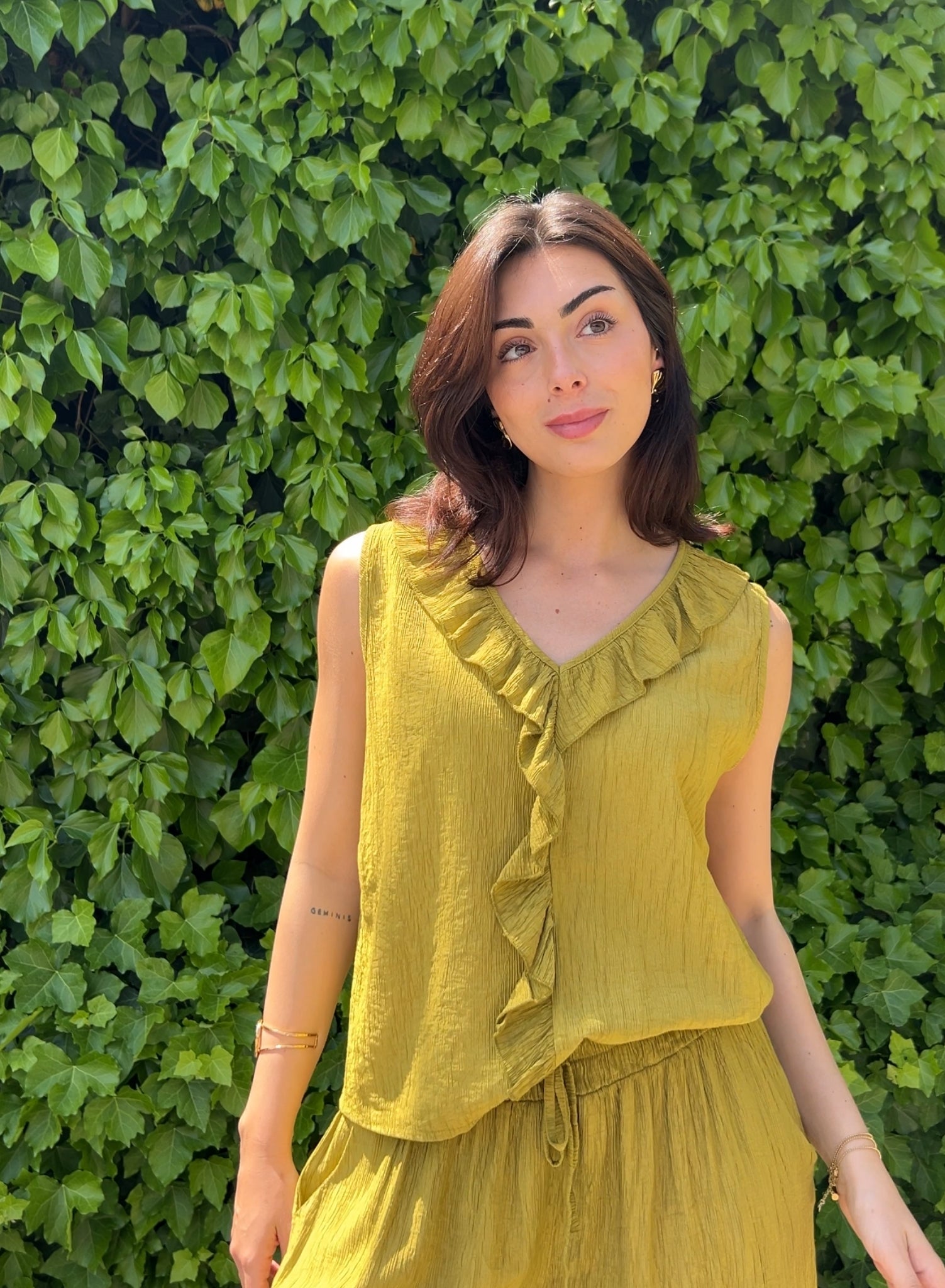 Blusa Nora Volante Pistacho