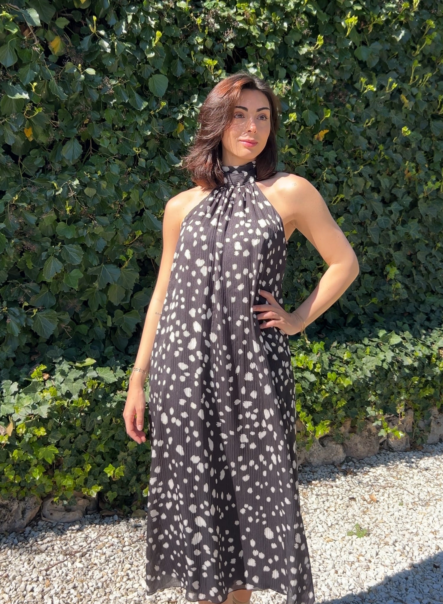 Vestido negro topitos