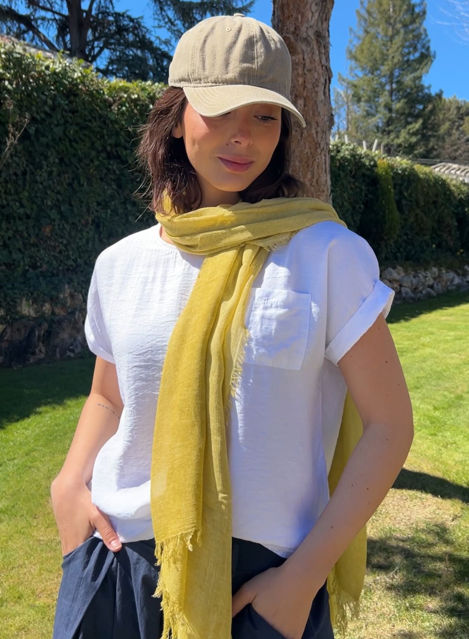 Gorra + pañuelo mostaza