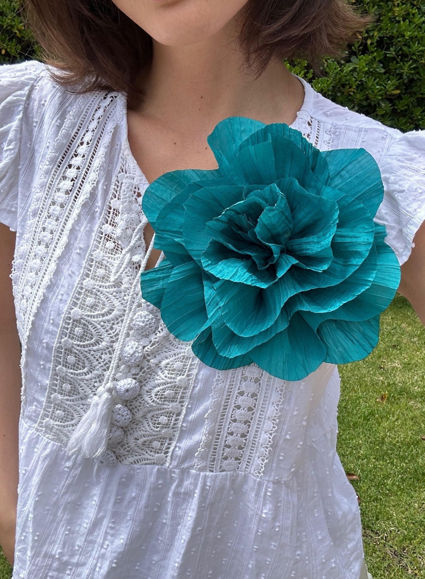 XL flower brooch (various colors)