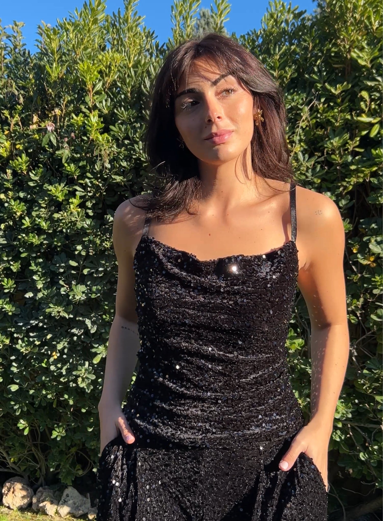 Top terciopelo negro