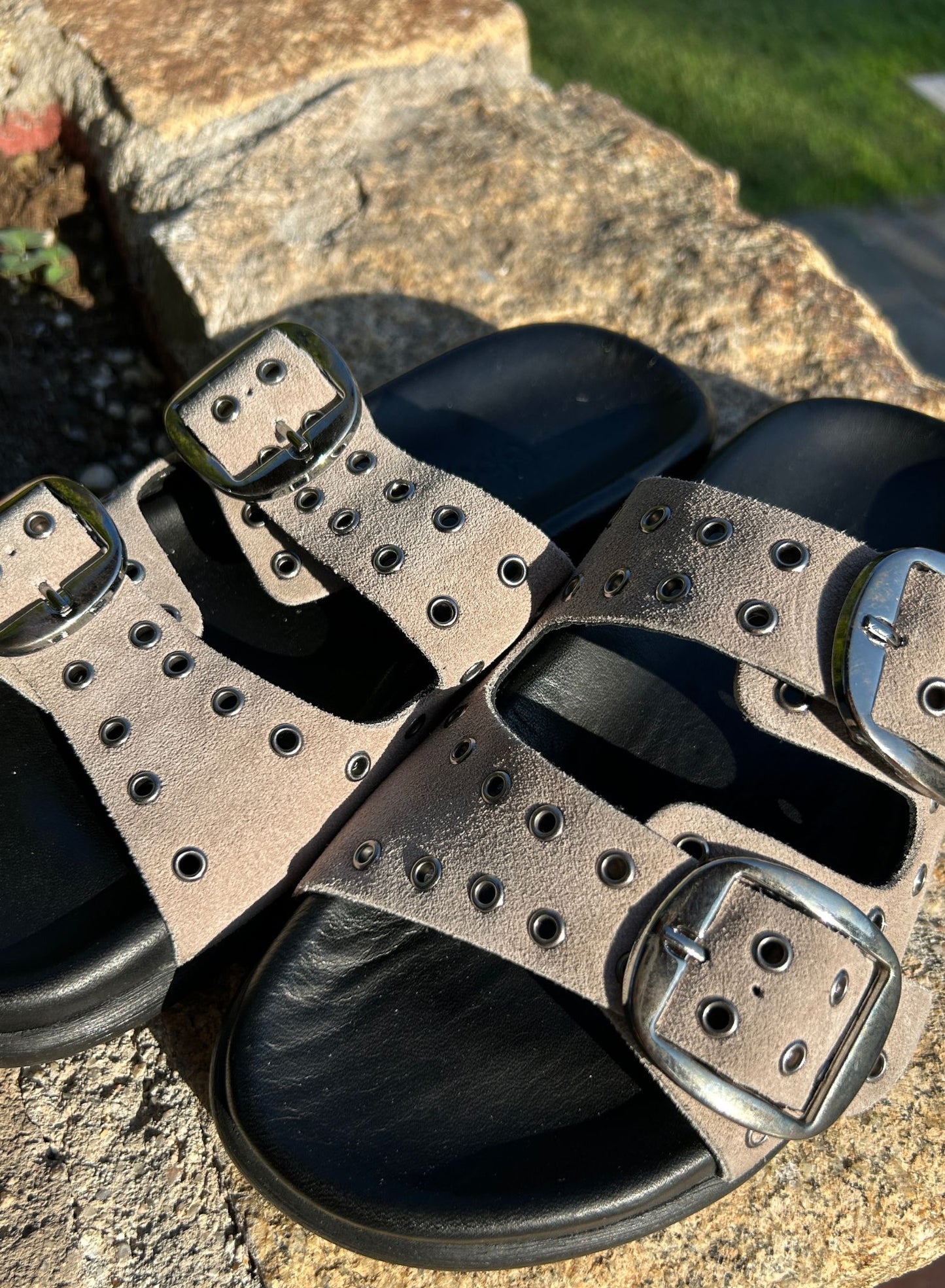 Leather stone sandals