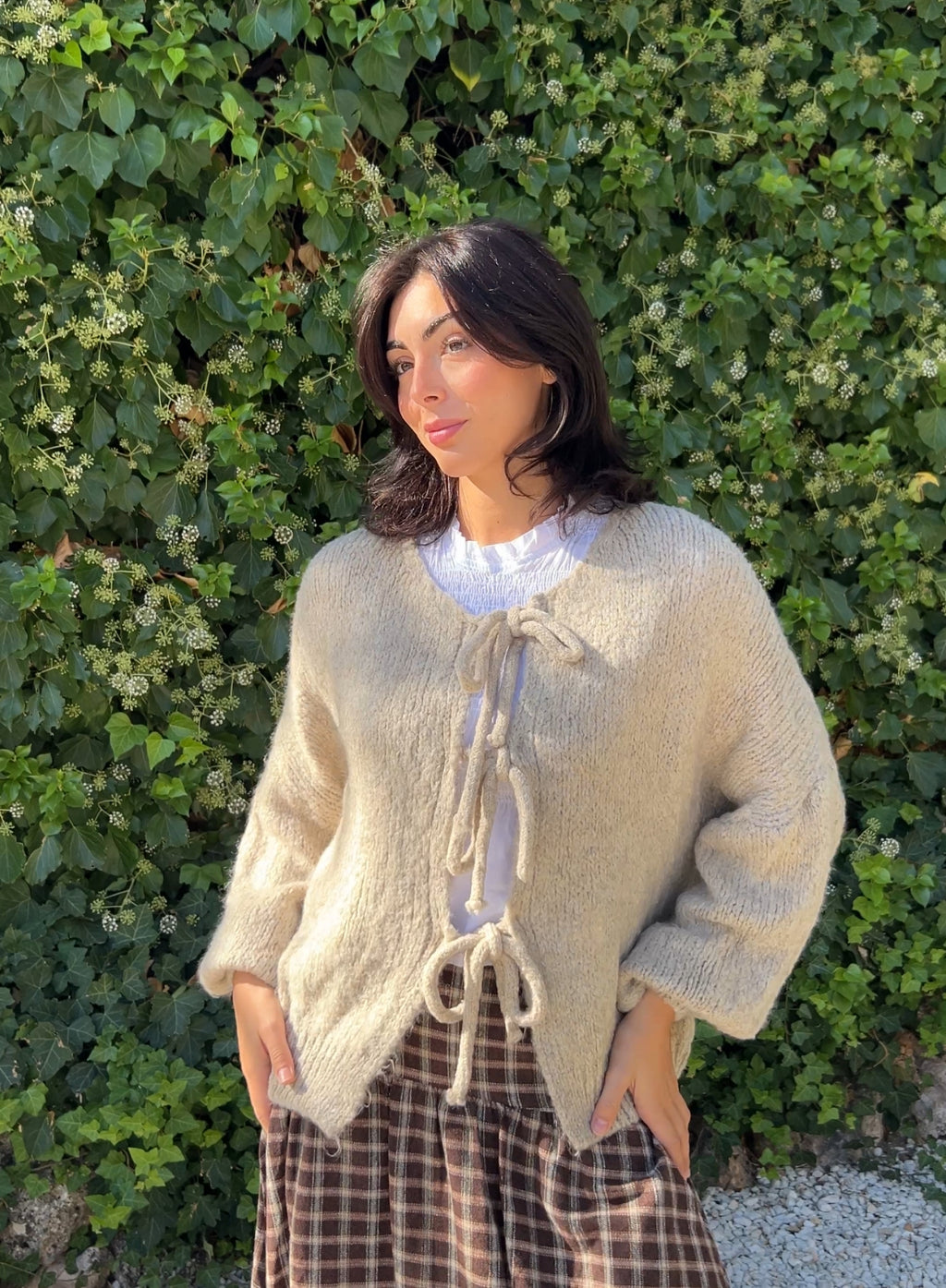 Chaqueta lazos piedra