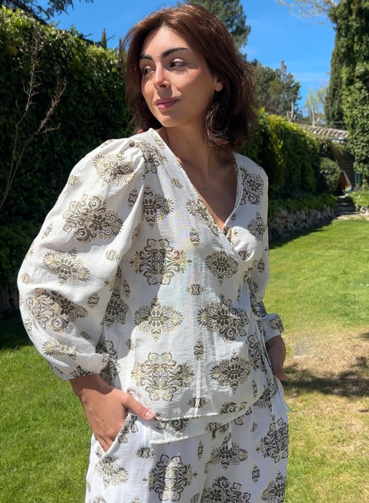 Coconut blouse 