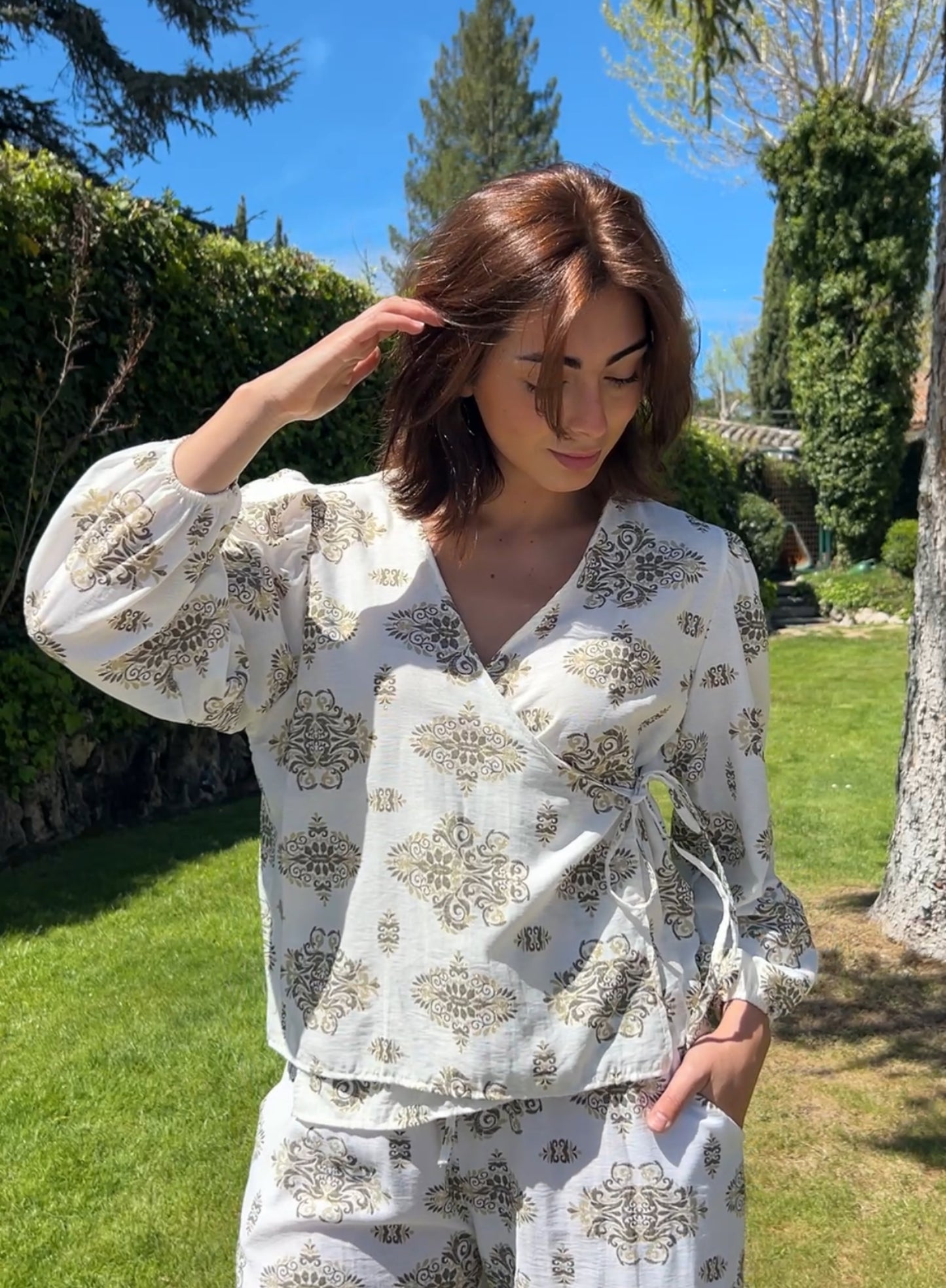 Coconut blouse 