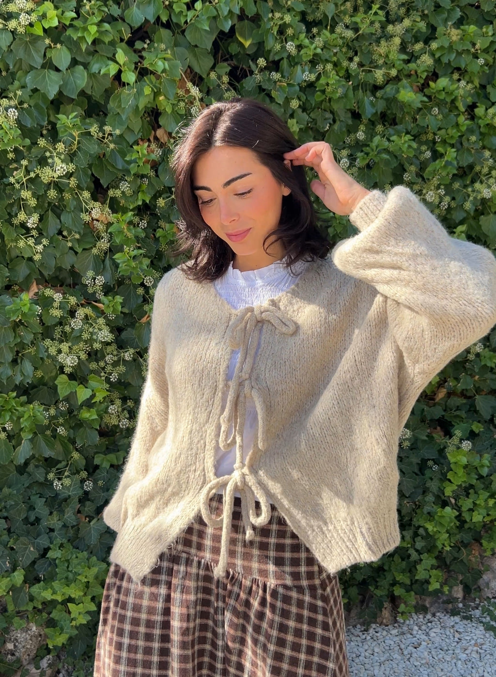 Chaqueta lazos piedra