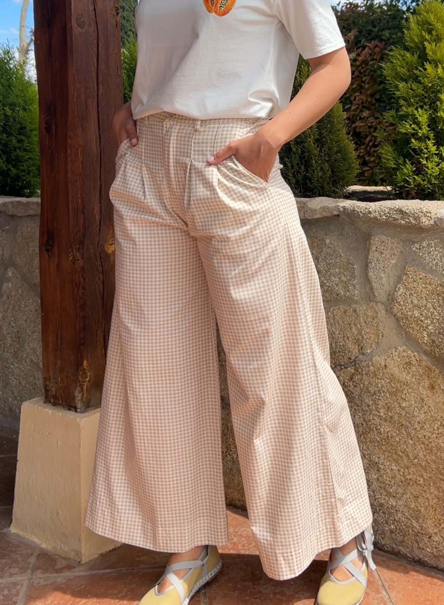 Beige gingham pants
